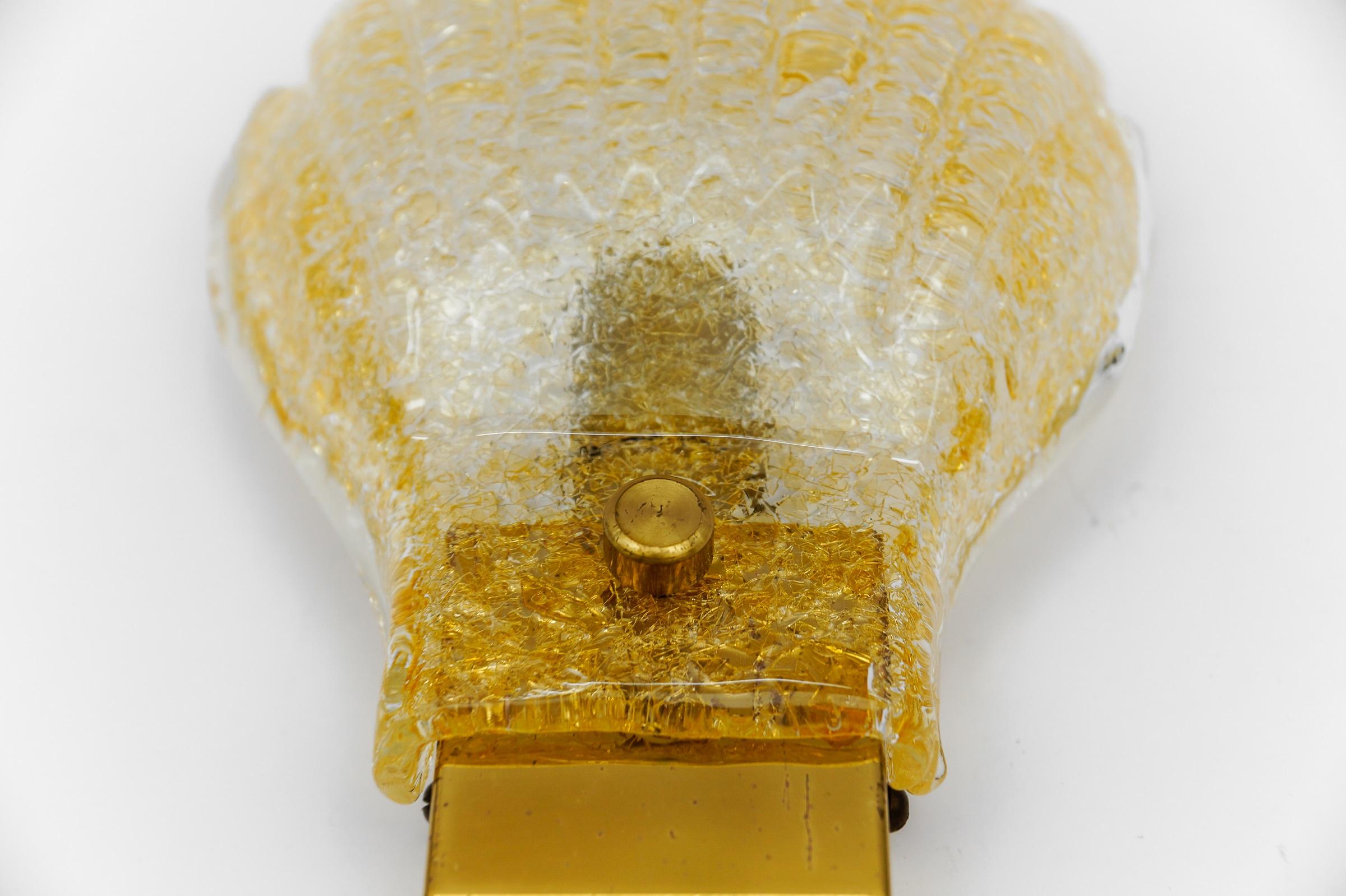 Lampada da parete o sconce in vetro di Murano con piastrine d'oro, 1960 Italia in vendita 1