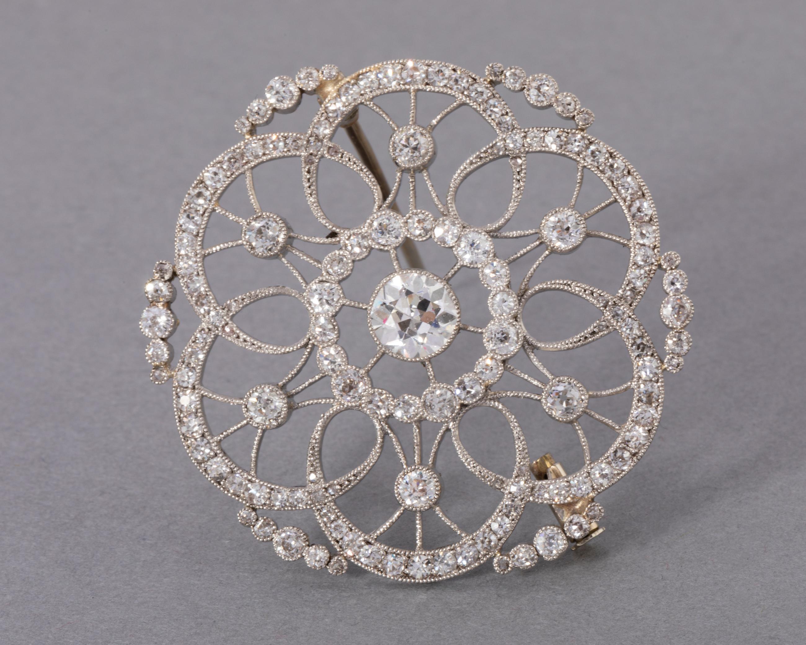 Gold Platinum and 3.5 Carats Diamonds French Belle Epoque Brooch For Sale 2