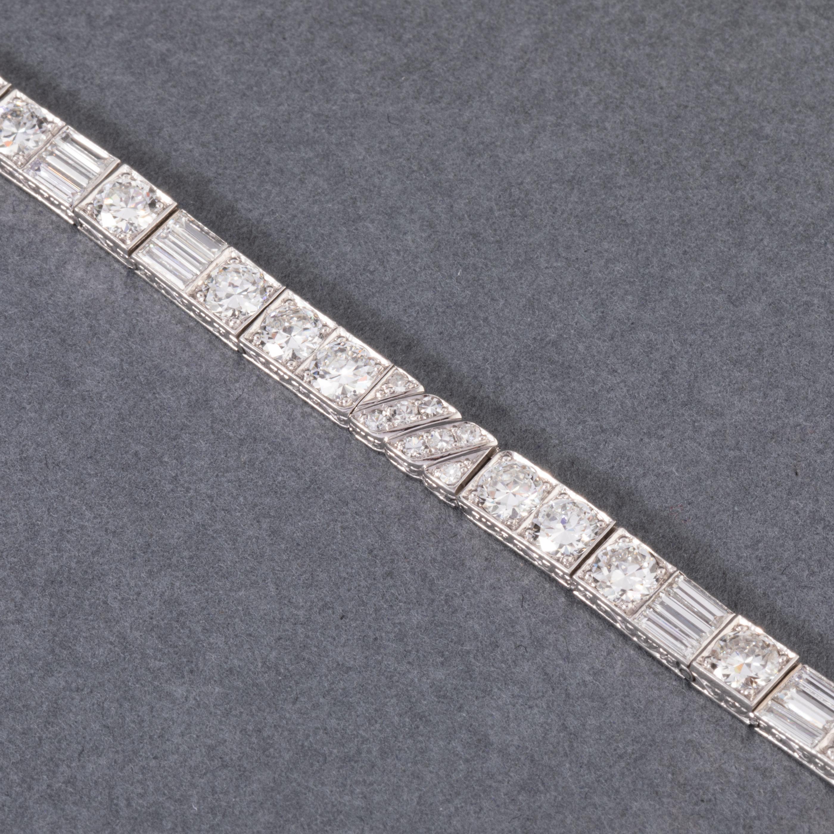 Women's Gold Platinum and 9 Carats Diamonds Art Deco Bracelet by Golay Fils & Stahl