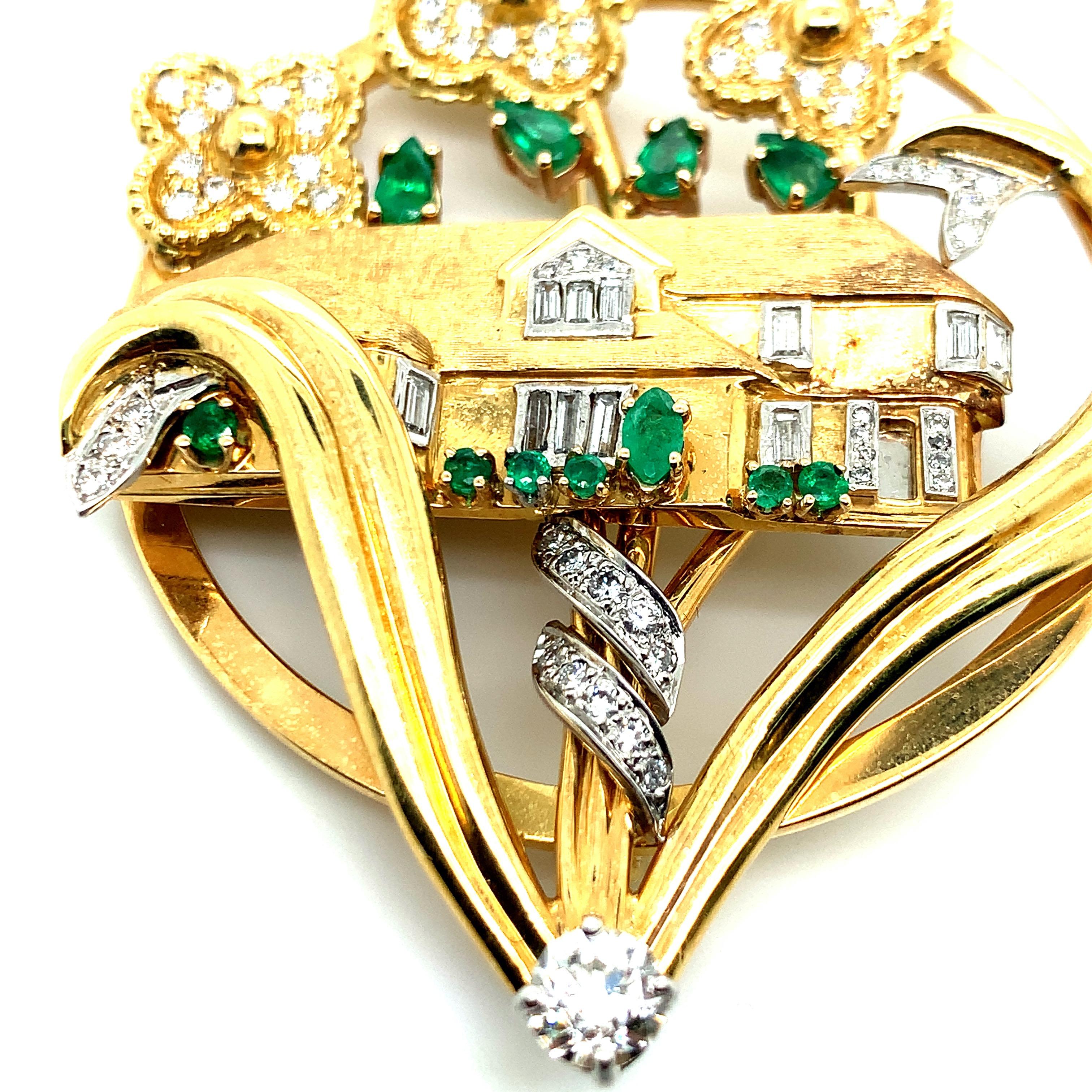 Round Cut Gold Platinum Diamond Emerald House Brooch For Sale