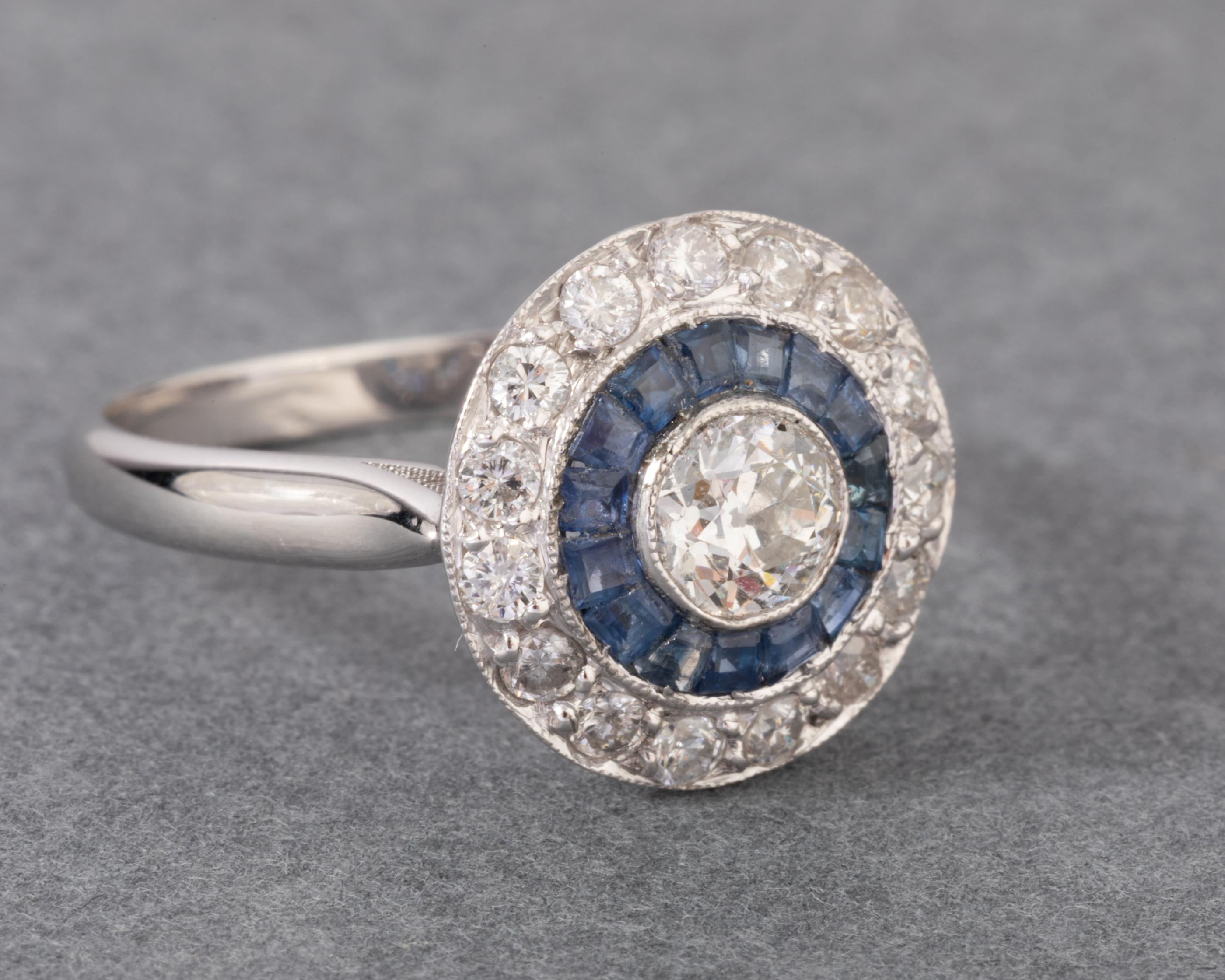 Gold Platinum Sapphires and Diamonds French Ring In Good Condition For Sale In Saint-Ouen, FR