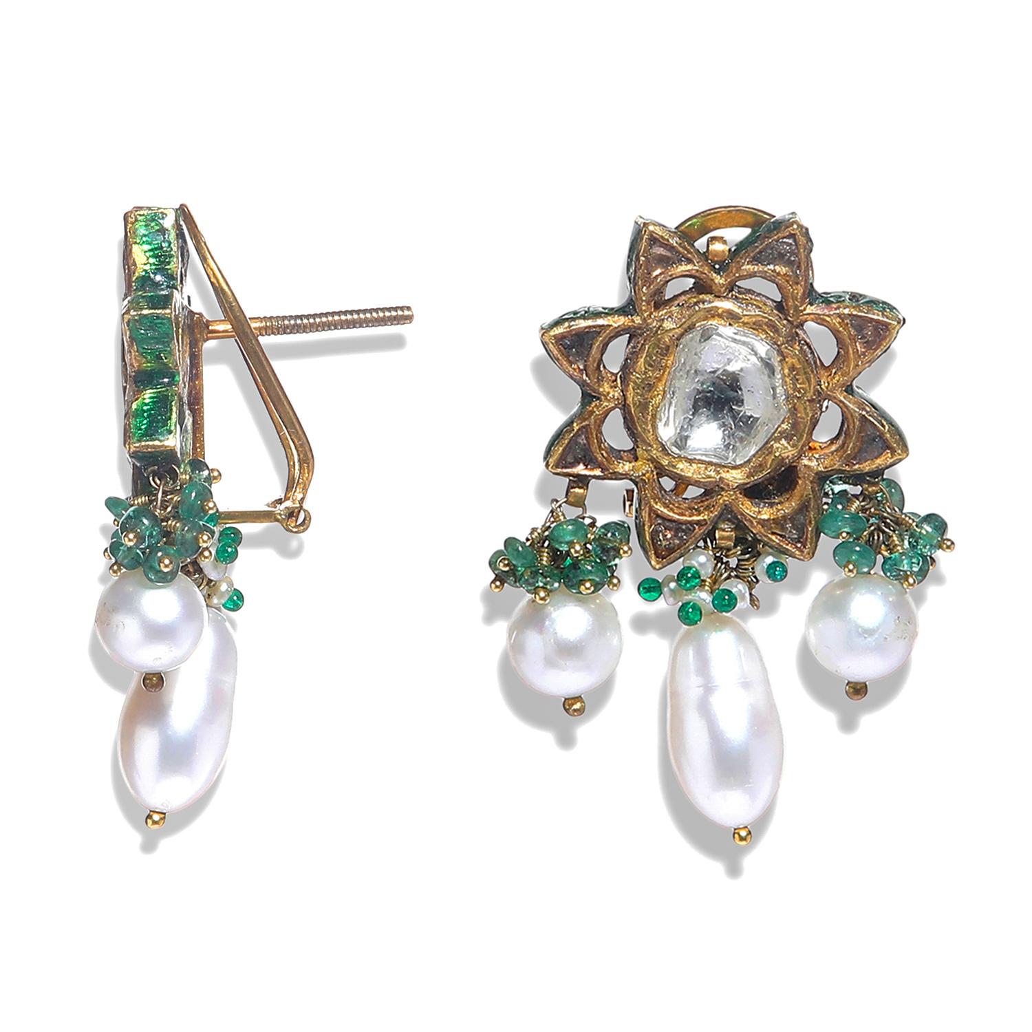 Gold Polki Emerald Earrings with Pearls - Vintage Intention In New Condition For Sale In NEW DELHI, IN
