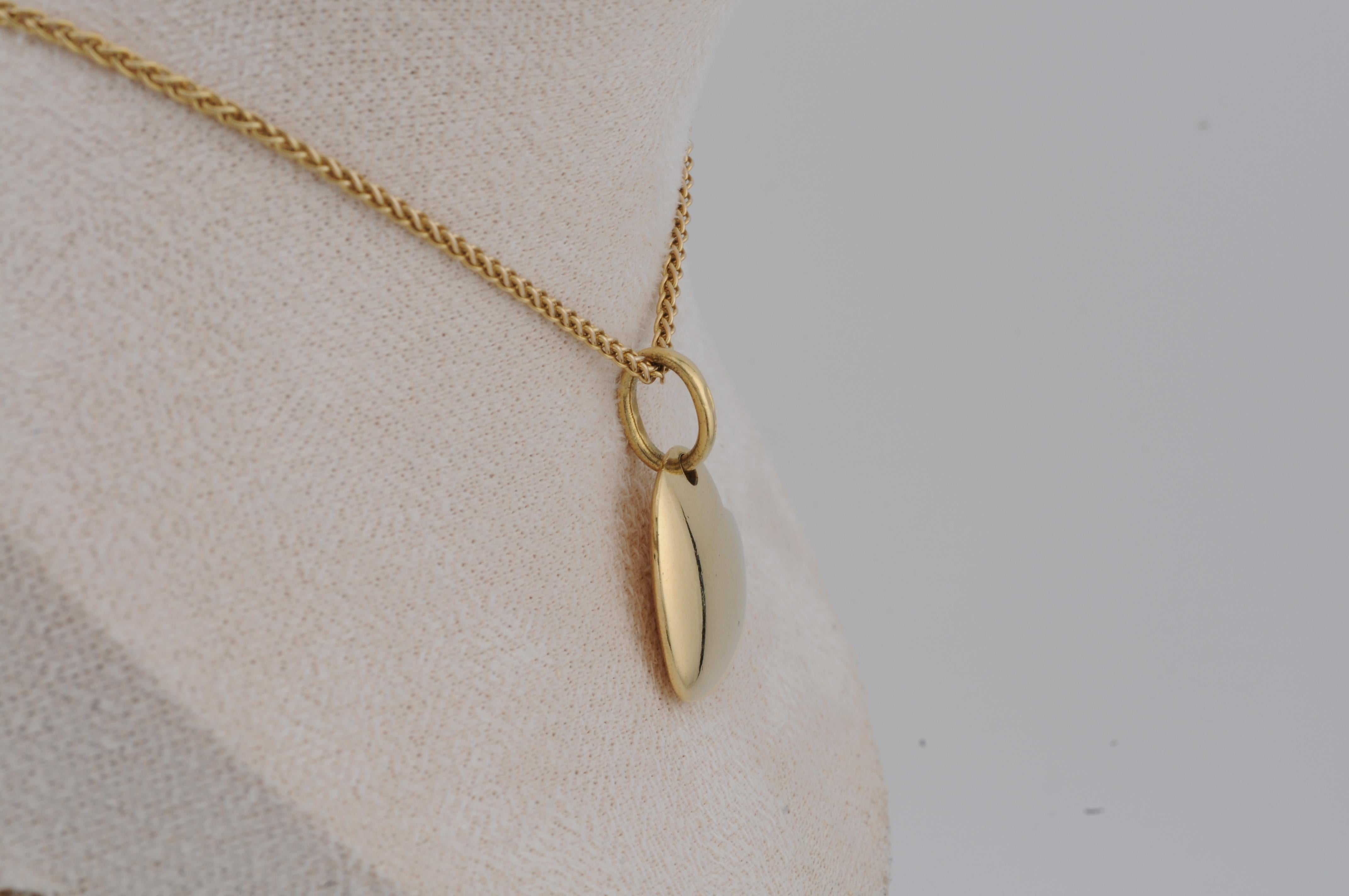 Pomellato Pendentif cœur en or jaune 18 carats en vente 3