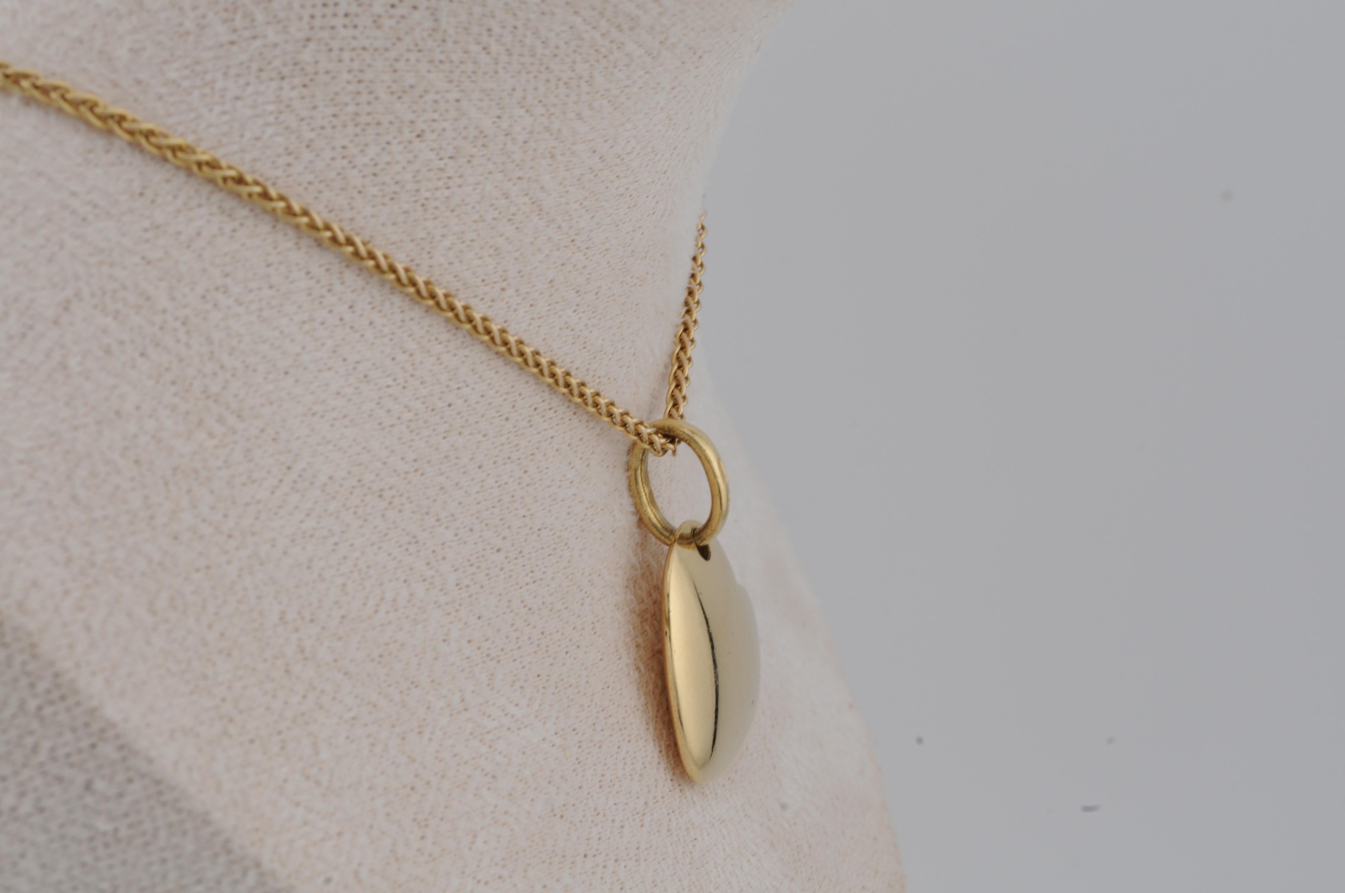 Pomellato Pendentif cœur en or jaune 18 carats en vente 4