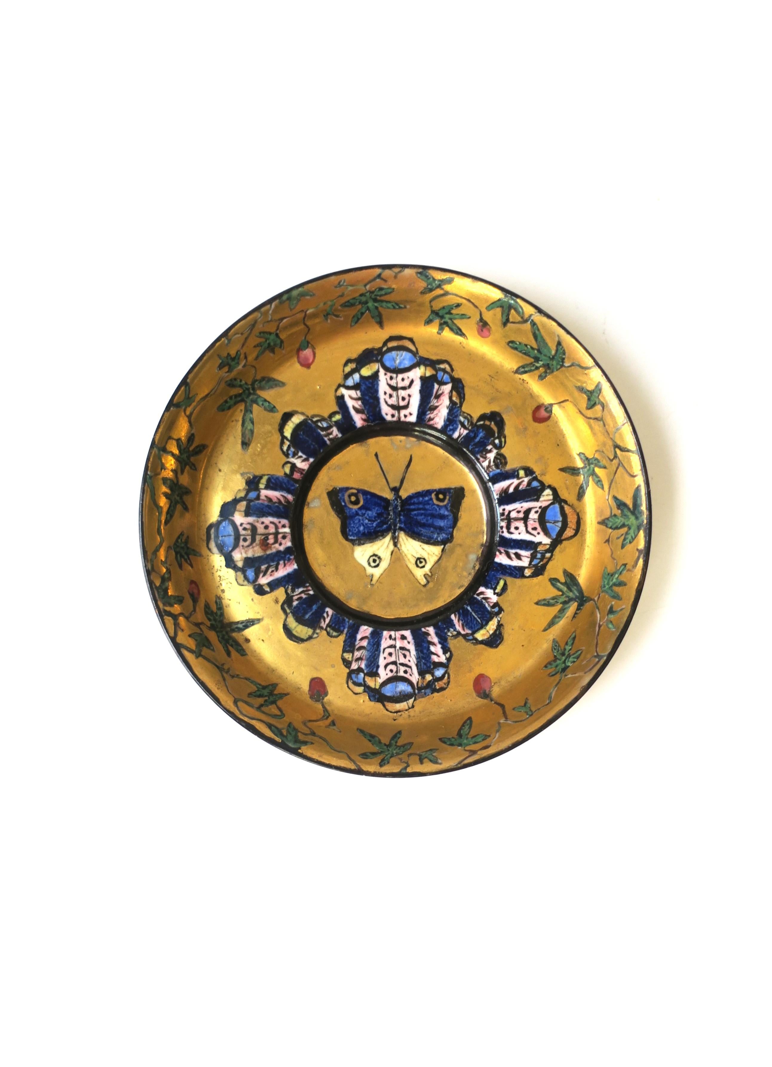 Gold Porzellan-Couchtisch oder Teebecher und Untertasse mit Schmetterlingsdesign (20. Jahrhundert) im Angebot