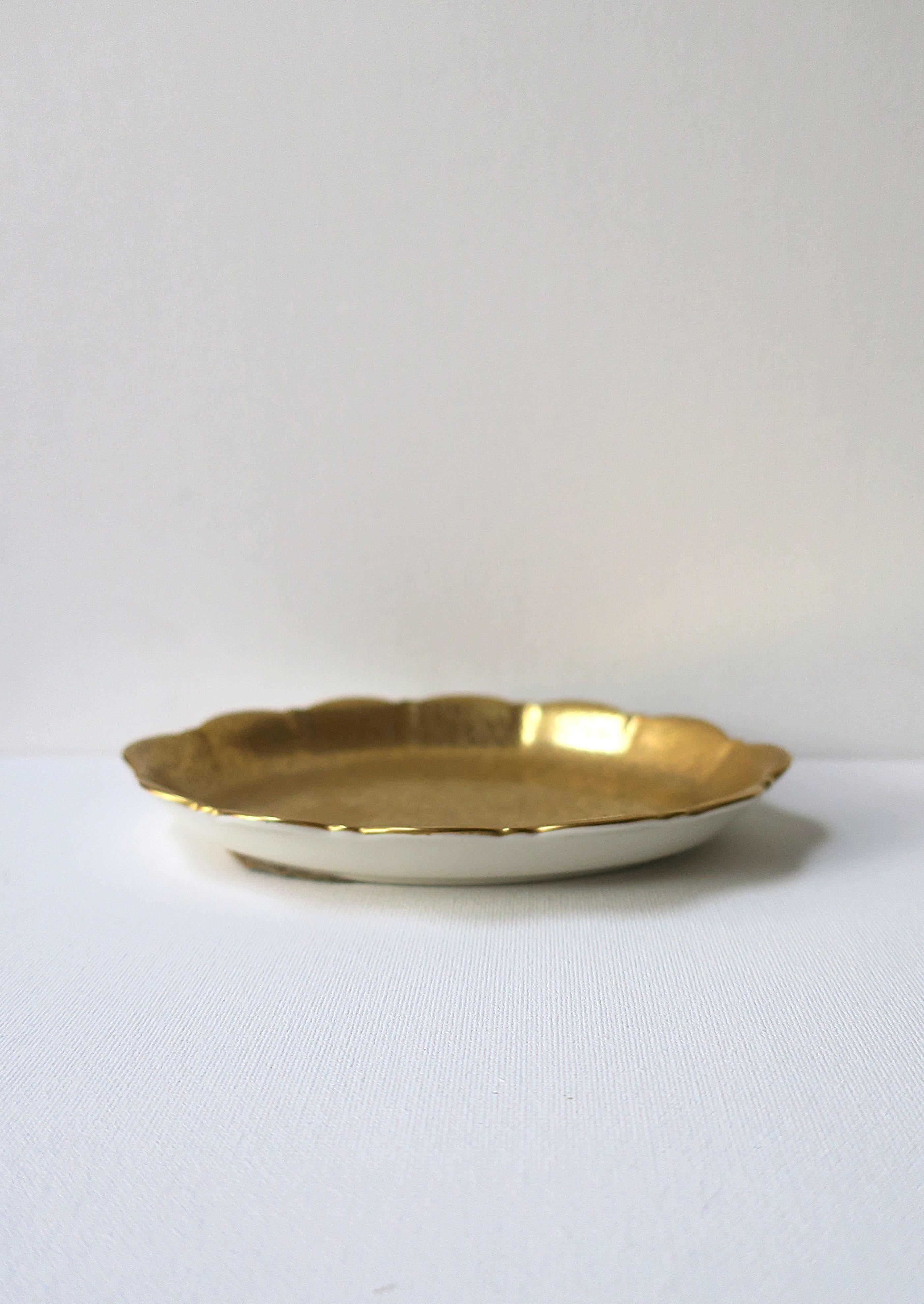 Gold Porcelain Jewelry Dish For Sale 3