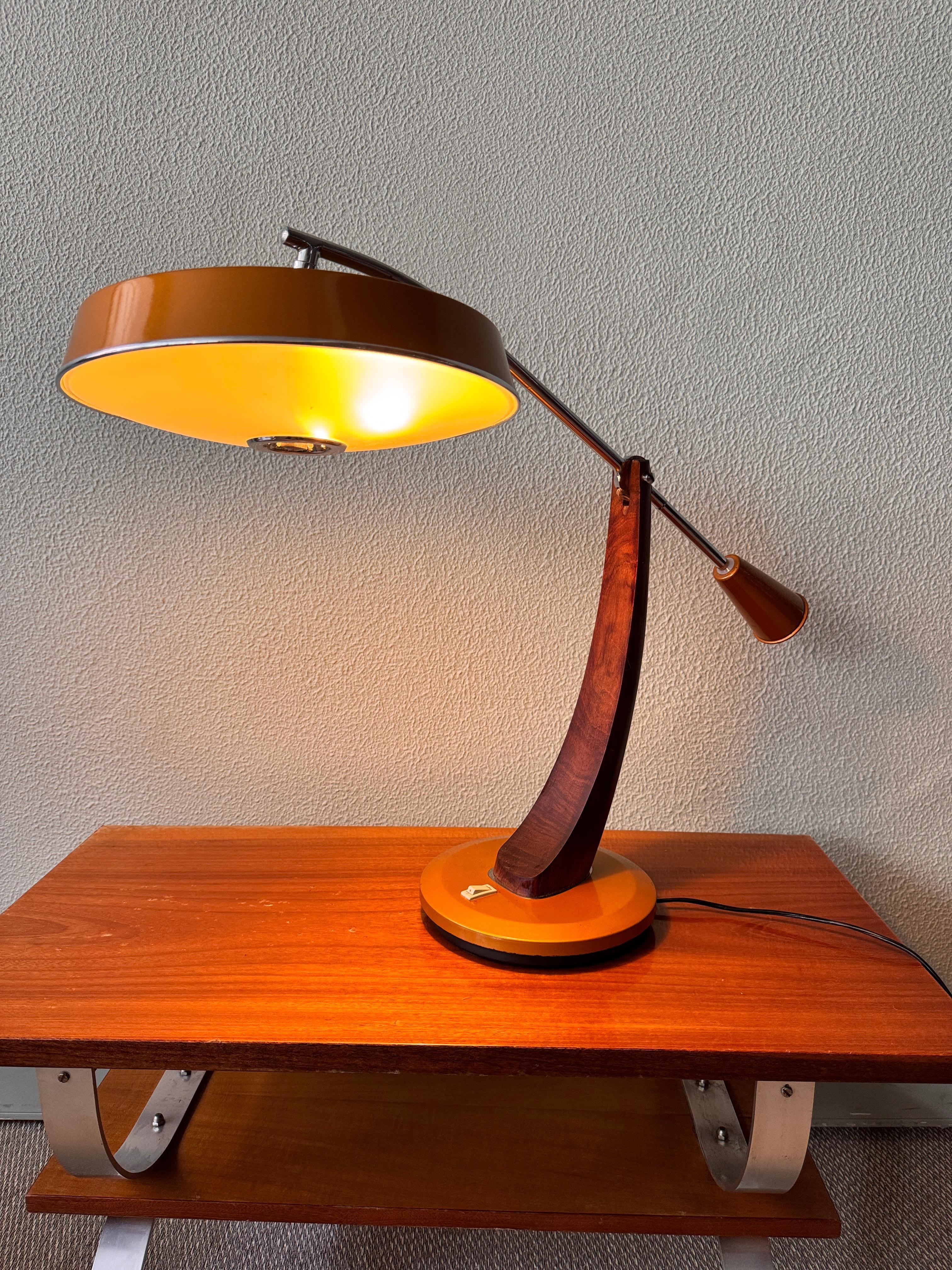 Espagnol Lampe de bureau Presidente « Pendulum », de Luis Perez de la Oliva pour Fase, 1963 en vente