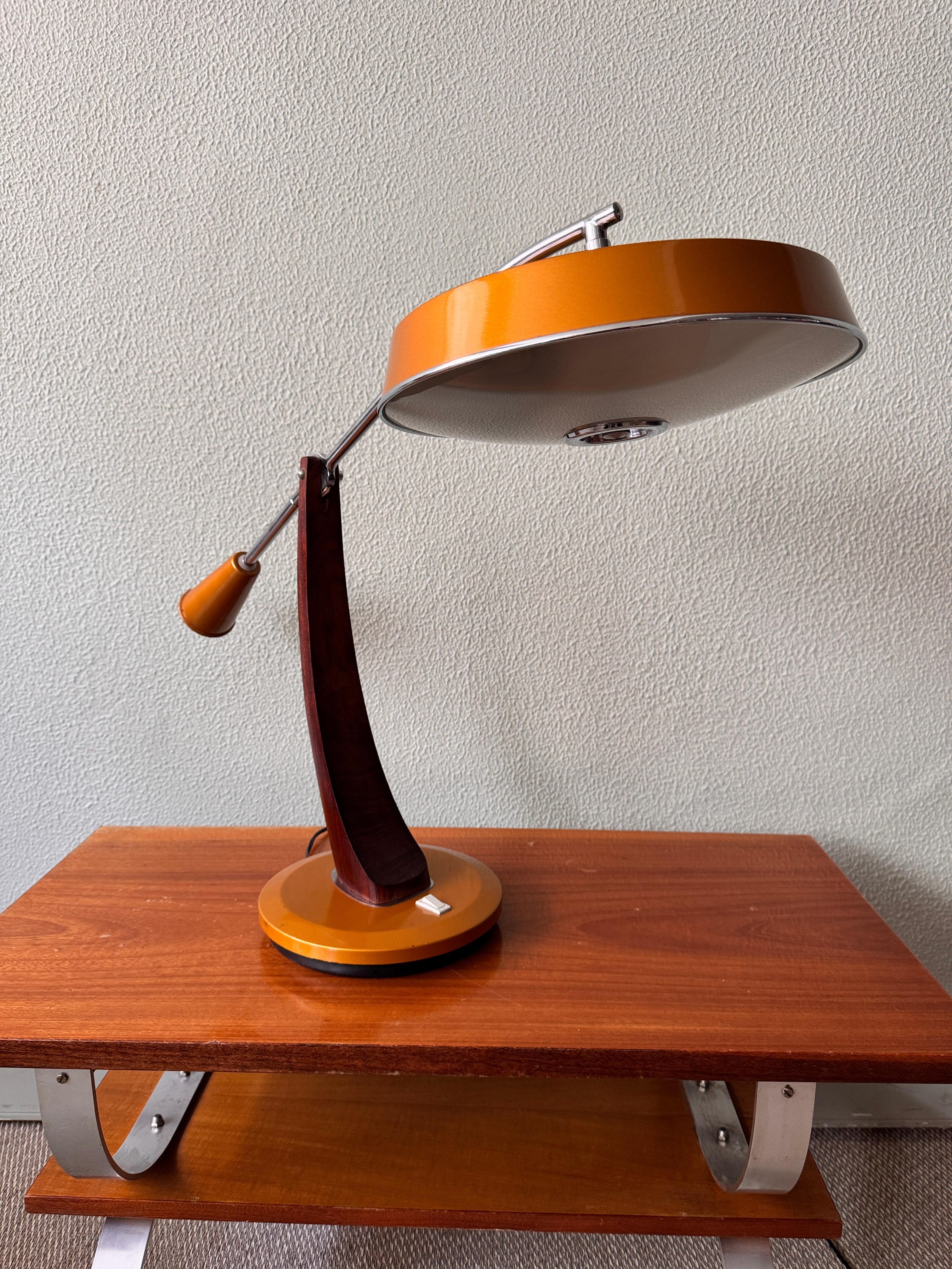 Milieu du XXe siècle Lampe de bureau Presidente « Pendulum », de Luis Perez de la Oliva pour Fase, 1963 en vente