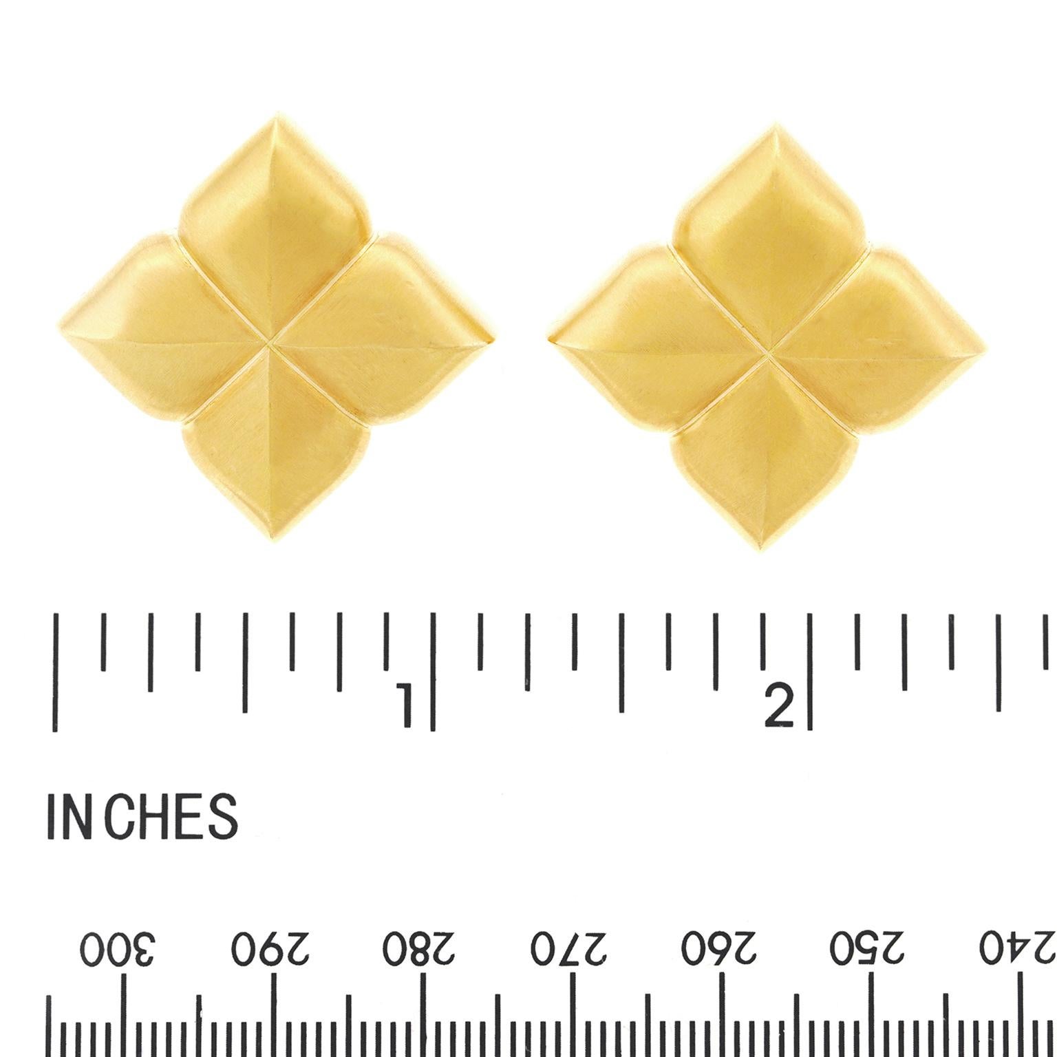 Gold Quatrefoil Earrings 2