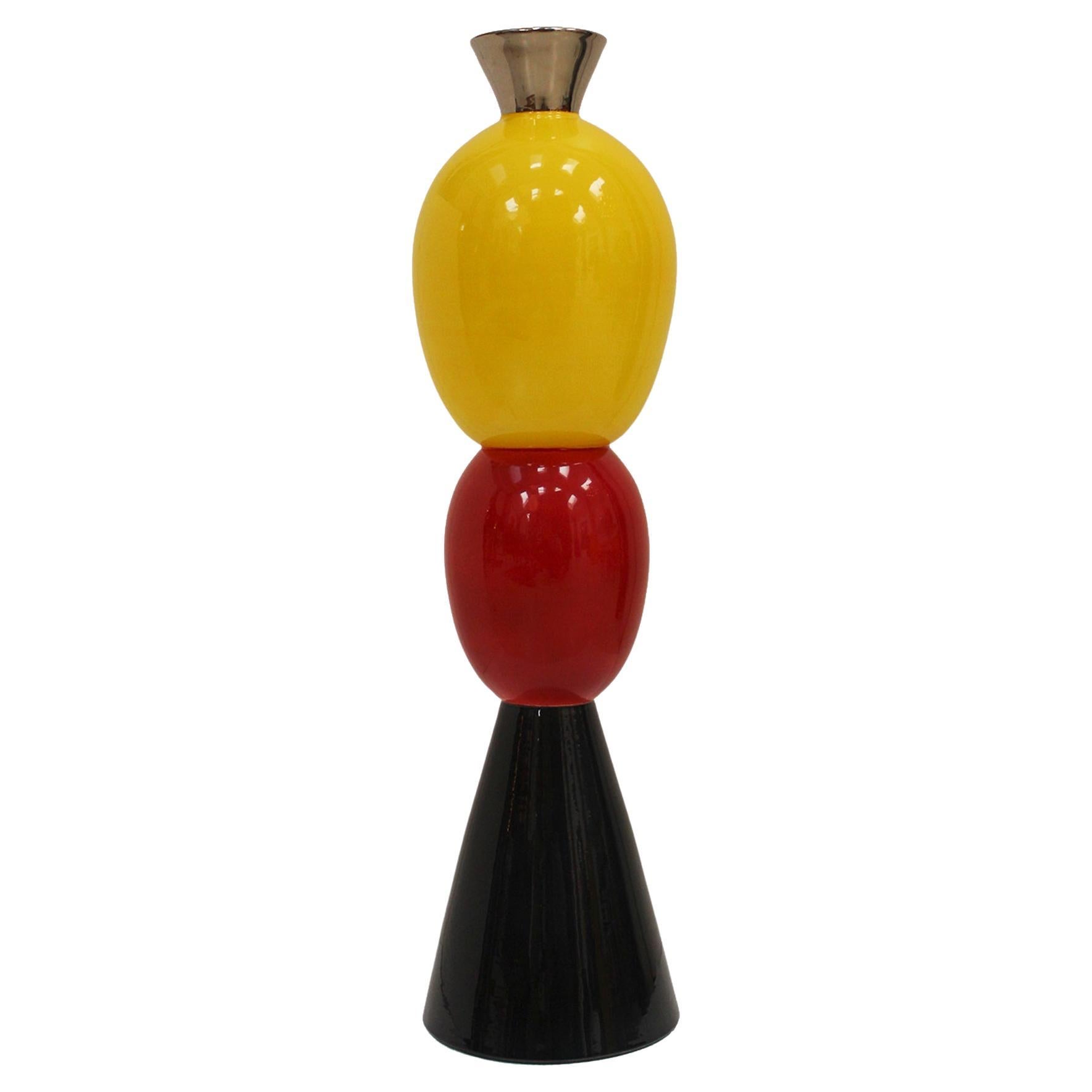 Tótem Plata Rojo Negro Diseñado por Alessandro Mendini. Italia