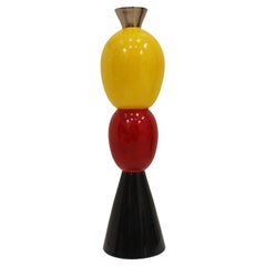 Tótem Plata Rojo Negro Diseñado por Alessandro Mendini. Italia