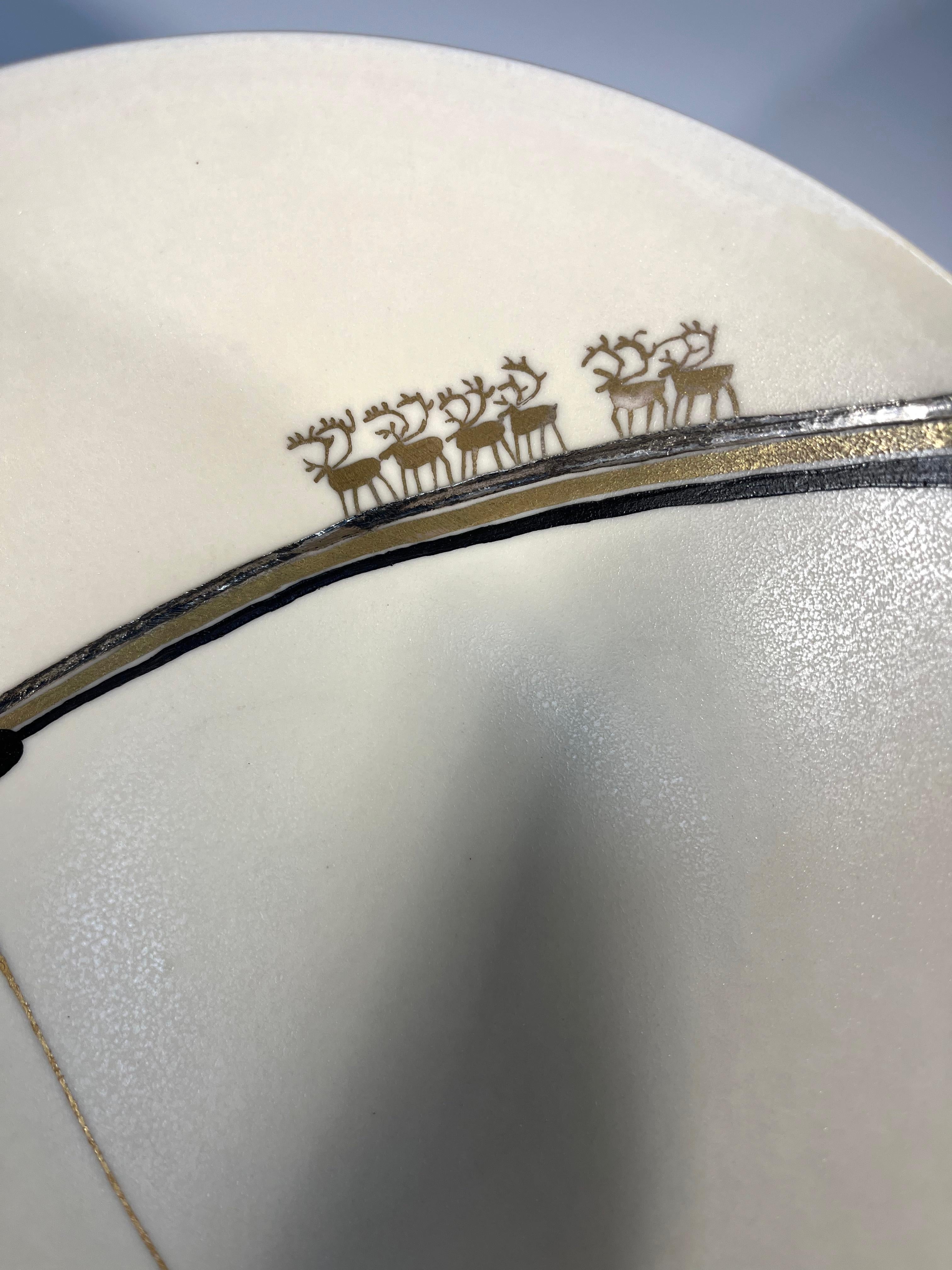Gold Reindeer Bowl By Bjorge Skohg For Gustavsberg, Sweden, c1982 In Excellent Condition For Sale In Rothley, Leicestershire