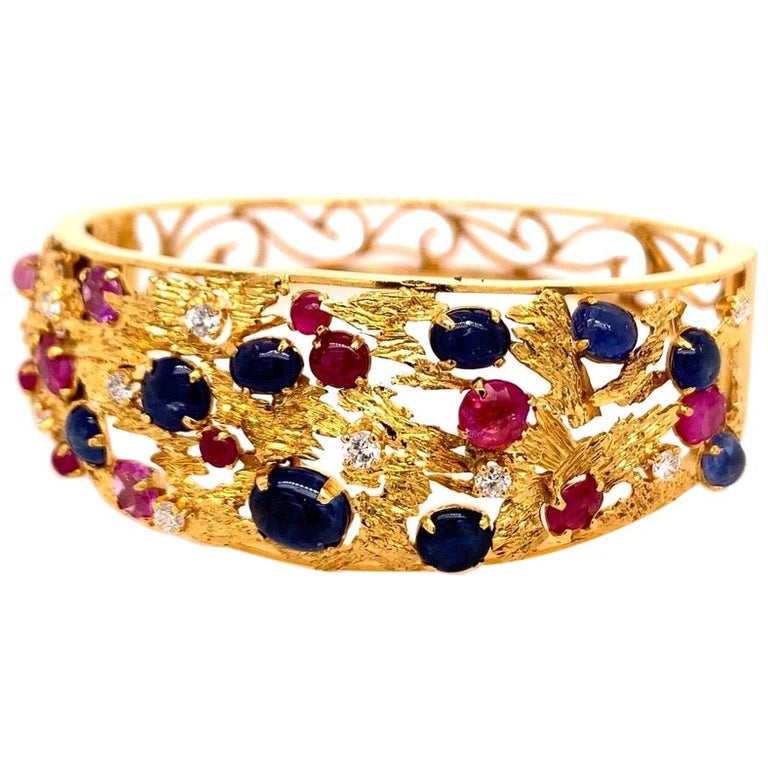 Gold Retro Bangle apx 6.50 Carat Natural Diamond,Ruby,Sapphire Cab Bracelet  1970 For Sale at 1stDibs