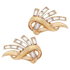 Gold Ribbon Earrings With Baguette Crystal Spray By Alfred Philippe For Trifari