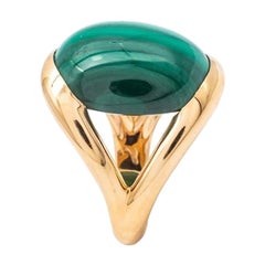 Gold Ring 18 Carat Surmonte of a Malachite Cut in Cabochon