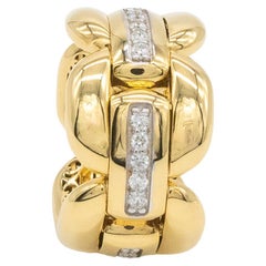 Gold Ring and Articulated Diamonds