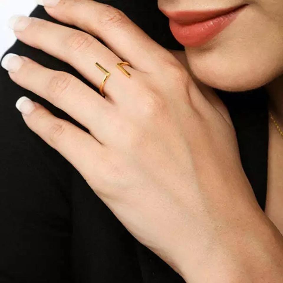Gold Ring Bar 14K Yellow Gold Band Polar Bar Ring Unique Designer Ring

Additional information:
Base Metal: Yellow Gold, 14k Solid Gold
Main Stone: No Stone
Main Stone Shape: No Stone
Main Stone Creation: No Stone
Main Stone Color: No Stone
Main