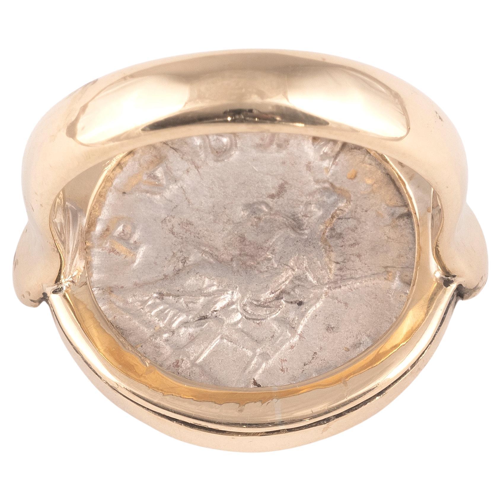 Classical Roman Gold Ring Featuring a Roman Silver Denarius Of Julia Maesa 218-220 AD For Sale