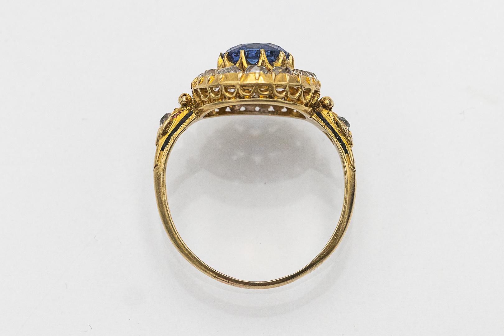 Gold ring from early 20th century with natural sapphire and diamonds. in vendita 3