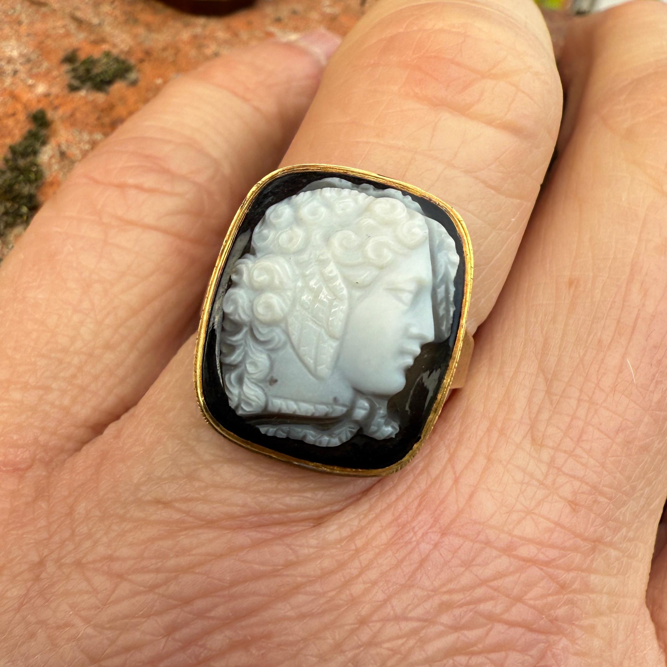 Gold Ring Set with a 19th Century Sardonyx Cameo of Medusa. 6