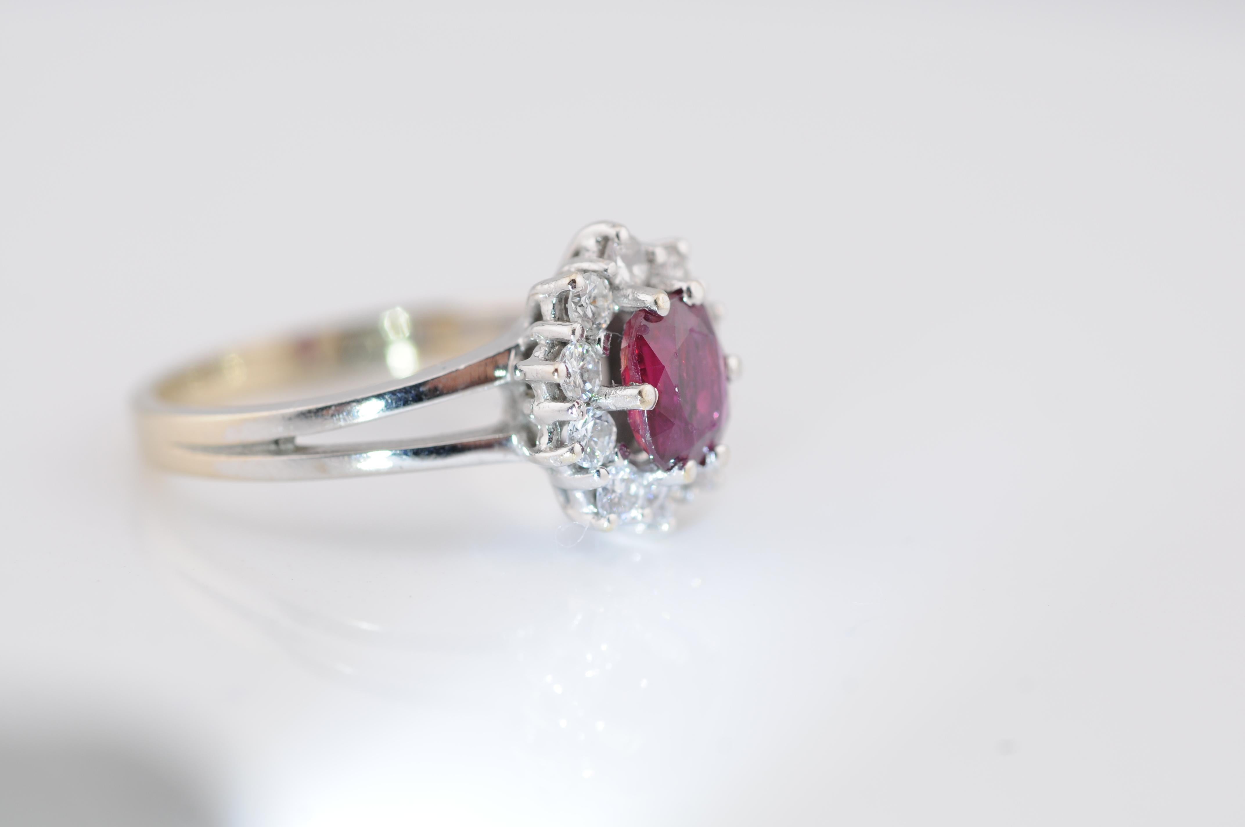 Goldring mit 1 Karat natürlichem No-Heat-Rubin und 0,50 Karat Diamant im Angebot 3