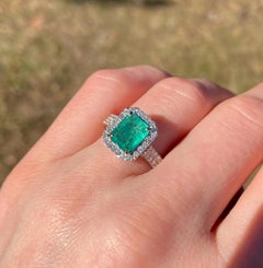 Gold Ring with 1.91Ct Emerald, Diamonds natural gemstones, 14K. Gold Size 7.25US