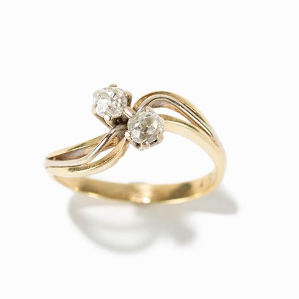 Gold ring with 2 diamonds of 0.25 Carat, 1930s

14 carat yellow gold
Europe, 1930s
2 brilliant-cut diamonds of approx. 0.25 ct each
Inside hallmark 