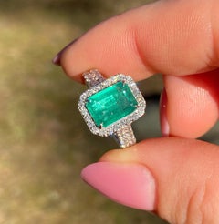 Gold Ring with 2.66Ct Emerald and Diamonds natural gemstones, 14Karat White Gold