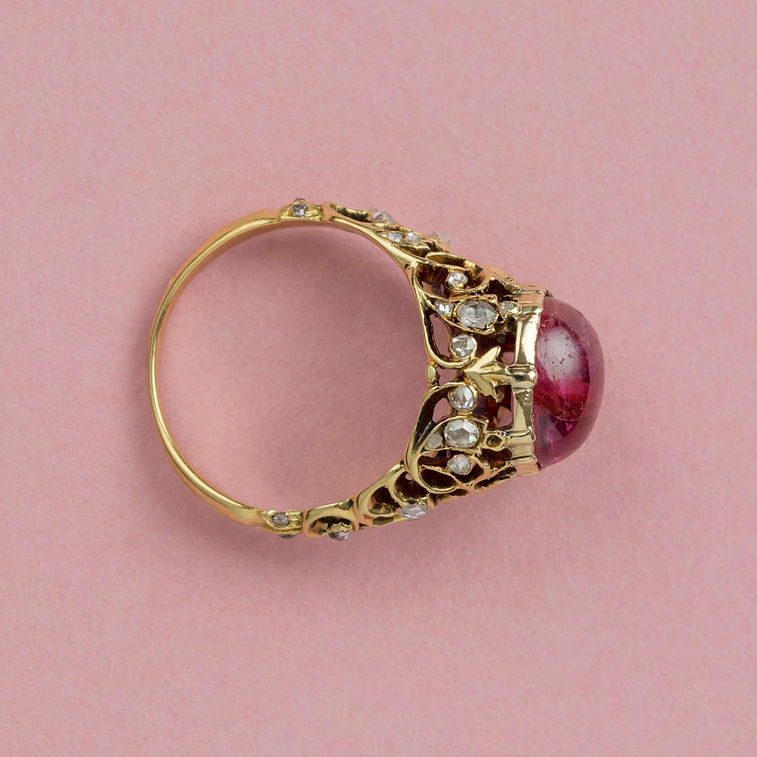 Cabochon Gold Ring with a Pink Sapphire and Diamonds
