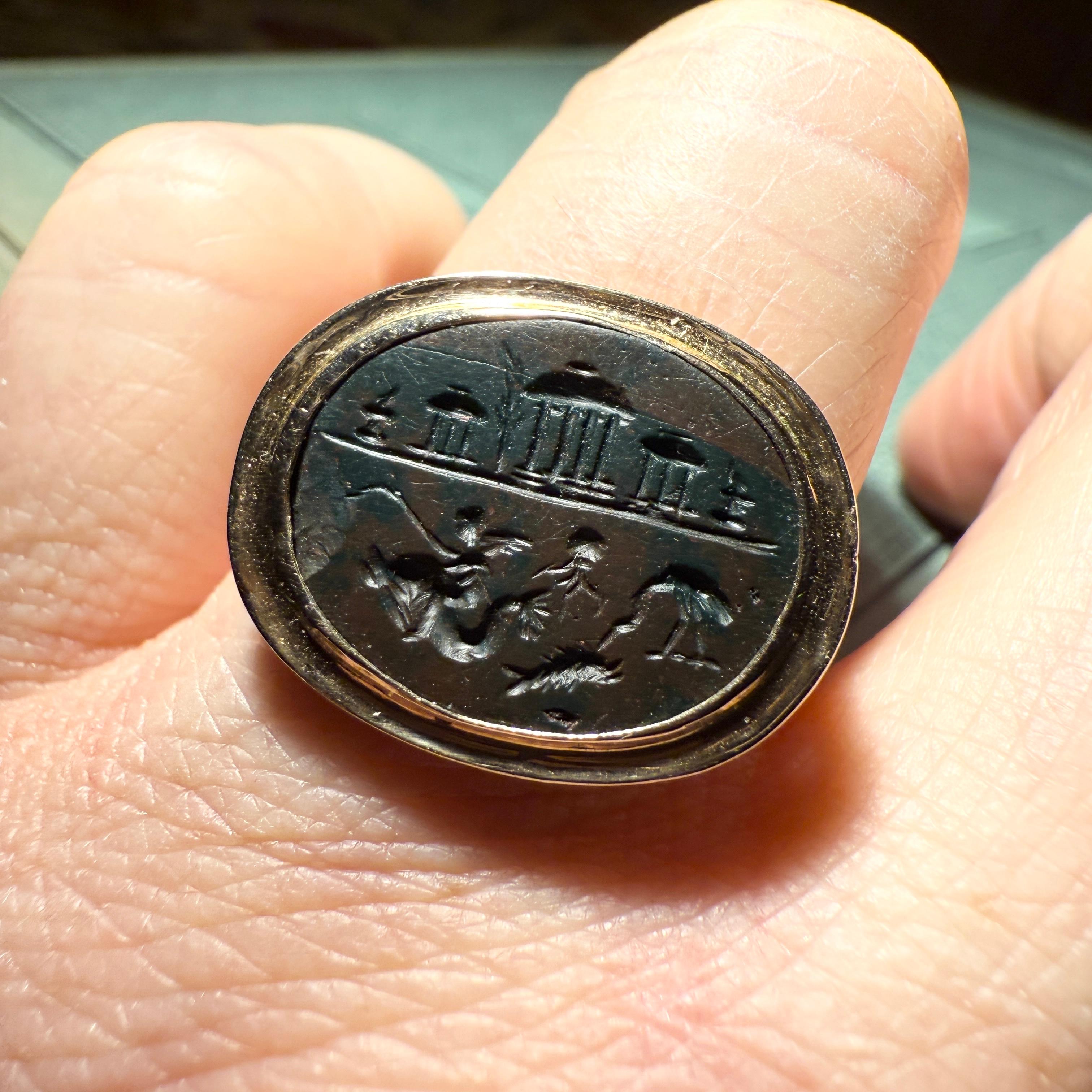 Gold Ring with a Roman Magical Jasper Intaglio. Roman, 1st–2nd century AD. in vendita 6