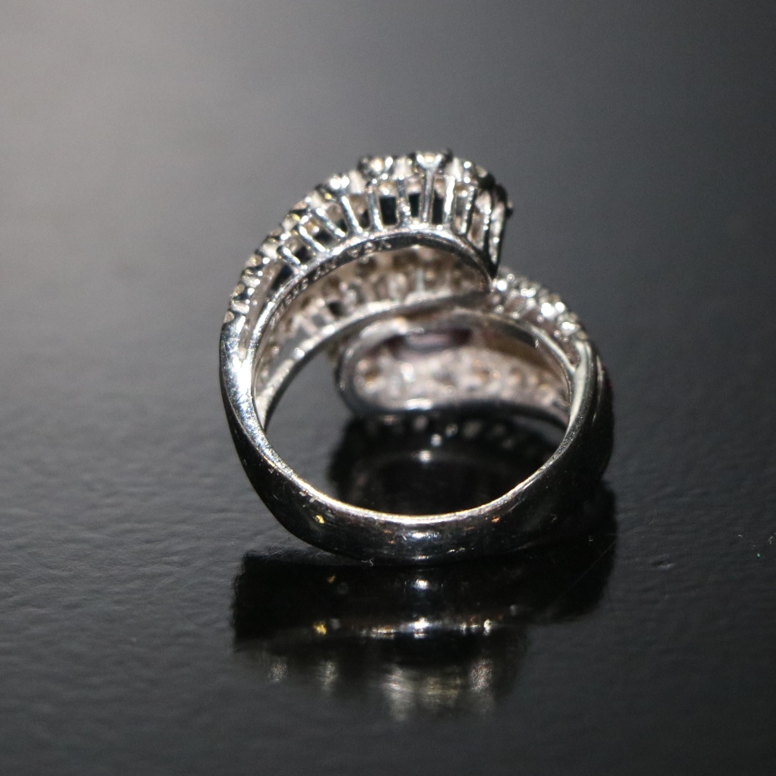 Gold ring with a Toi et Moi (