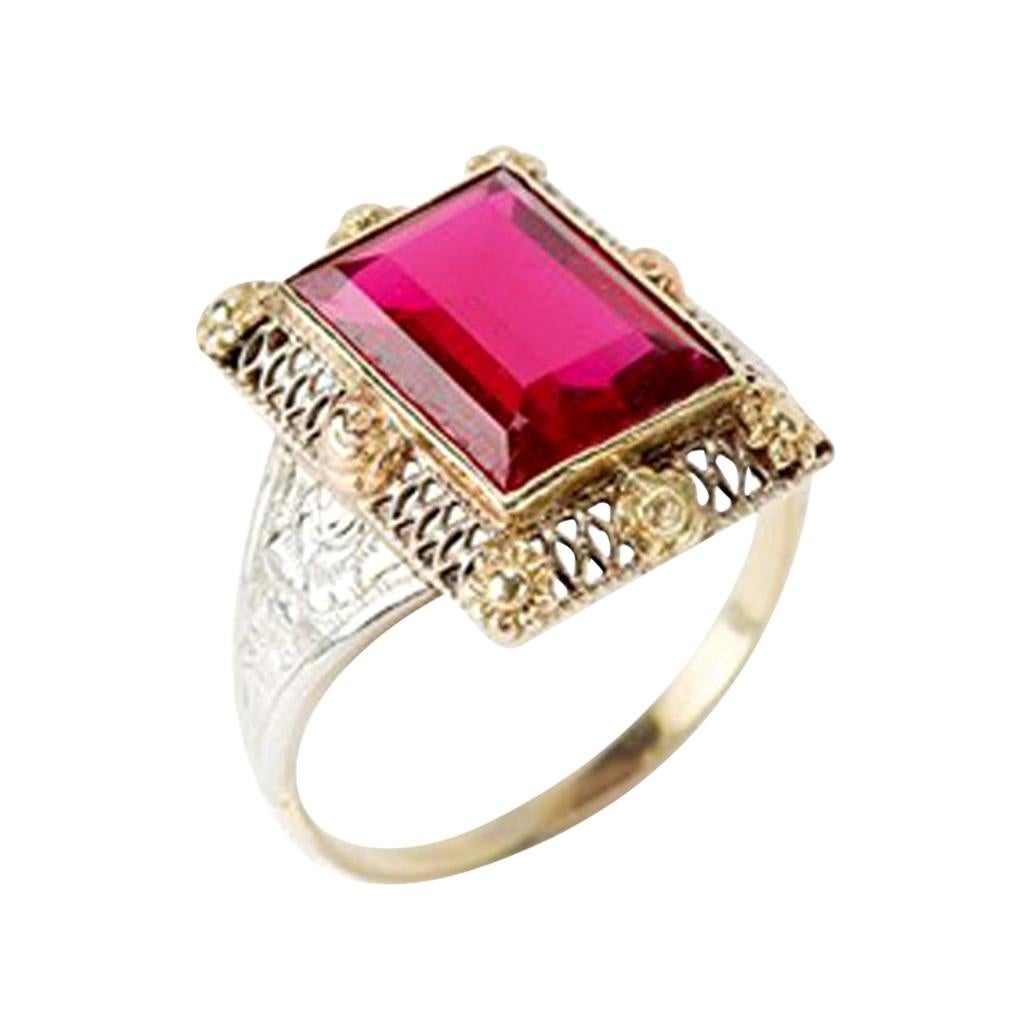 Gold Ring with Baguette-Cut Spinel, 14 Carat, 1920s a Rare Stone Variety in Pink For Sale