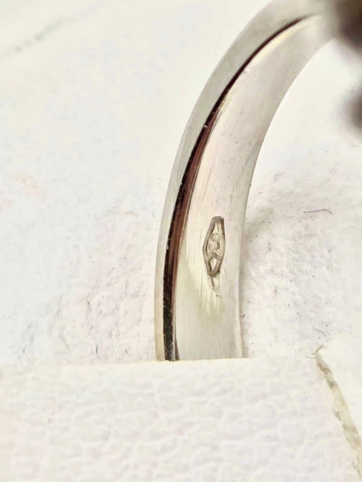 Bague en or avec saphir bleu certifié du Sri Lanka de 4,30 ct et diamants Pour femmes en vente