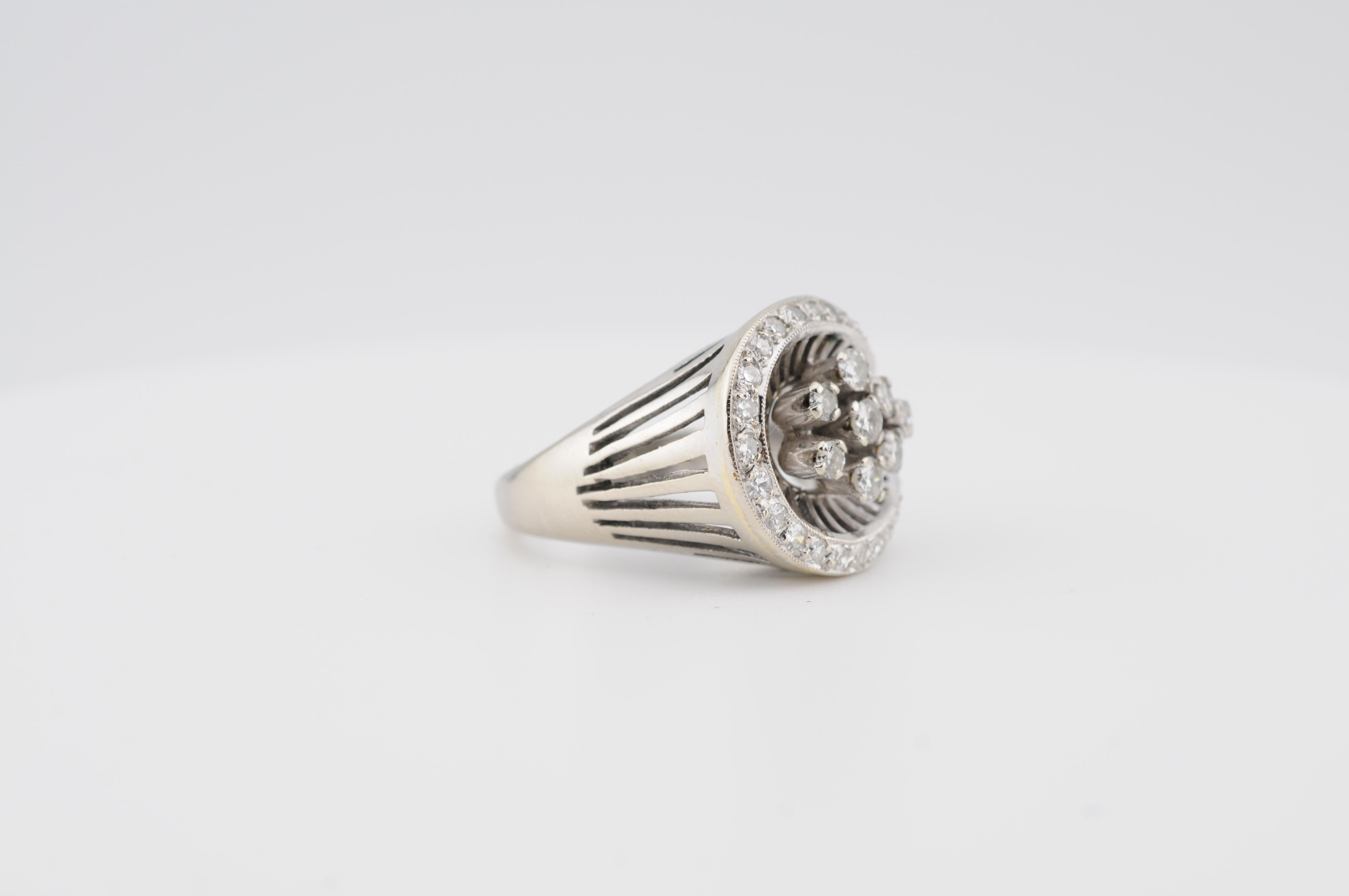 Taglio brillante Anello in oro con diamante in oro bianco 18 carati in vendita