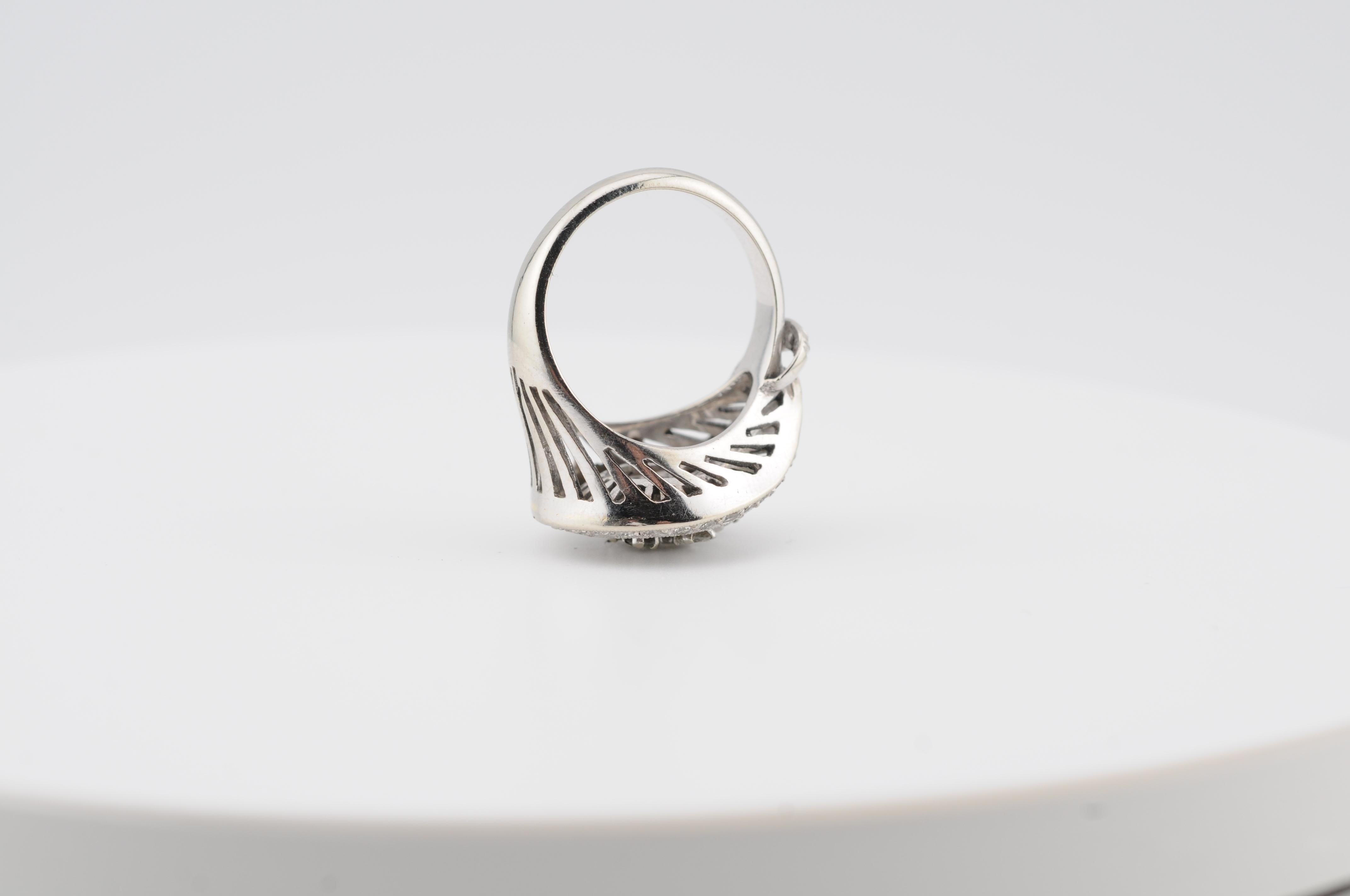 Anello in oro con diamante in oro bianco 18 carati In condizioni buone in vendita a Berlin, BE