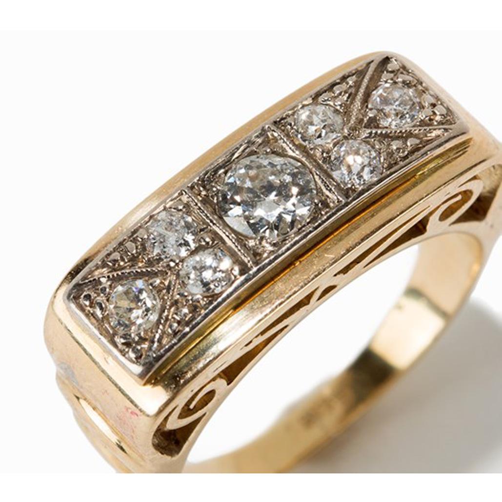 Goldring mit Diamanten, 14 Karat, Europa, 1930er Jahre (Rundschliff) im Angebot