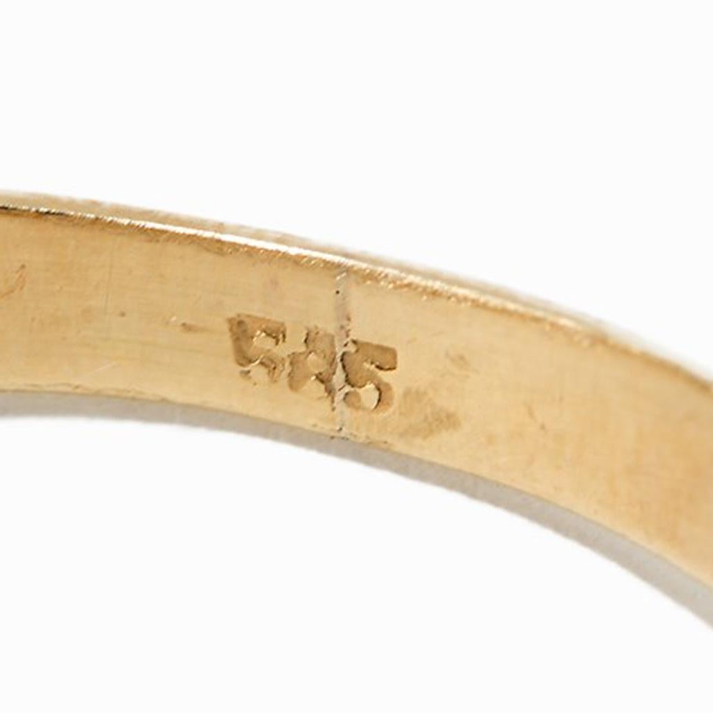 Round Cut Gold Ring with Diamonds, 14 Carat, Europe, 1930s For Sale