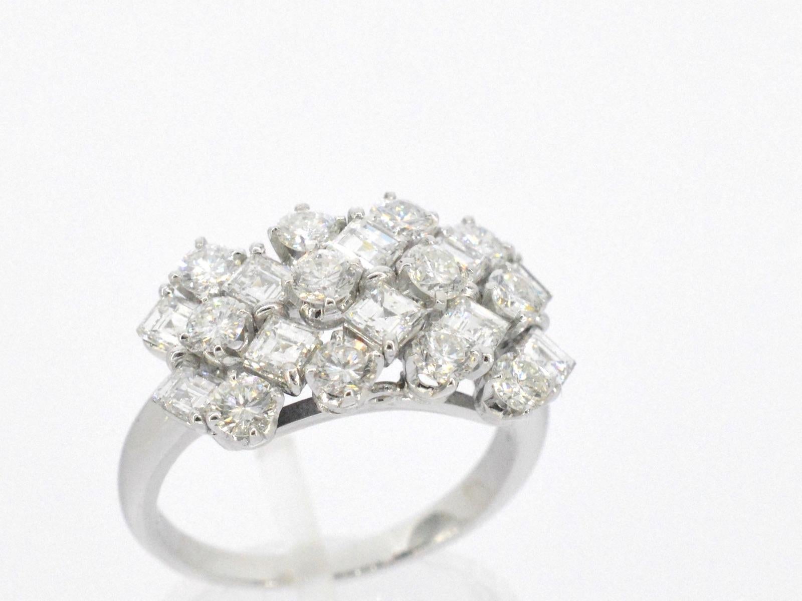Goldring mit Diamanten 2,70 Karat (Brillantschliff) im Angebot