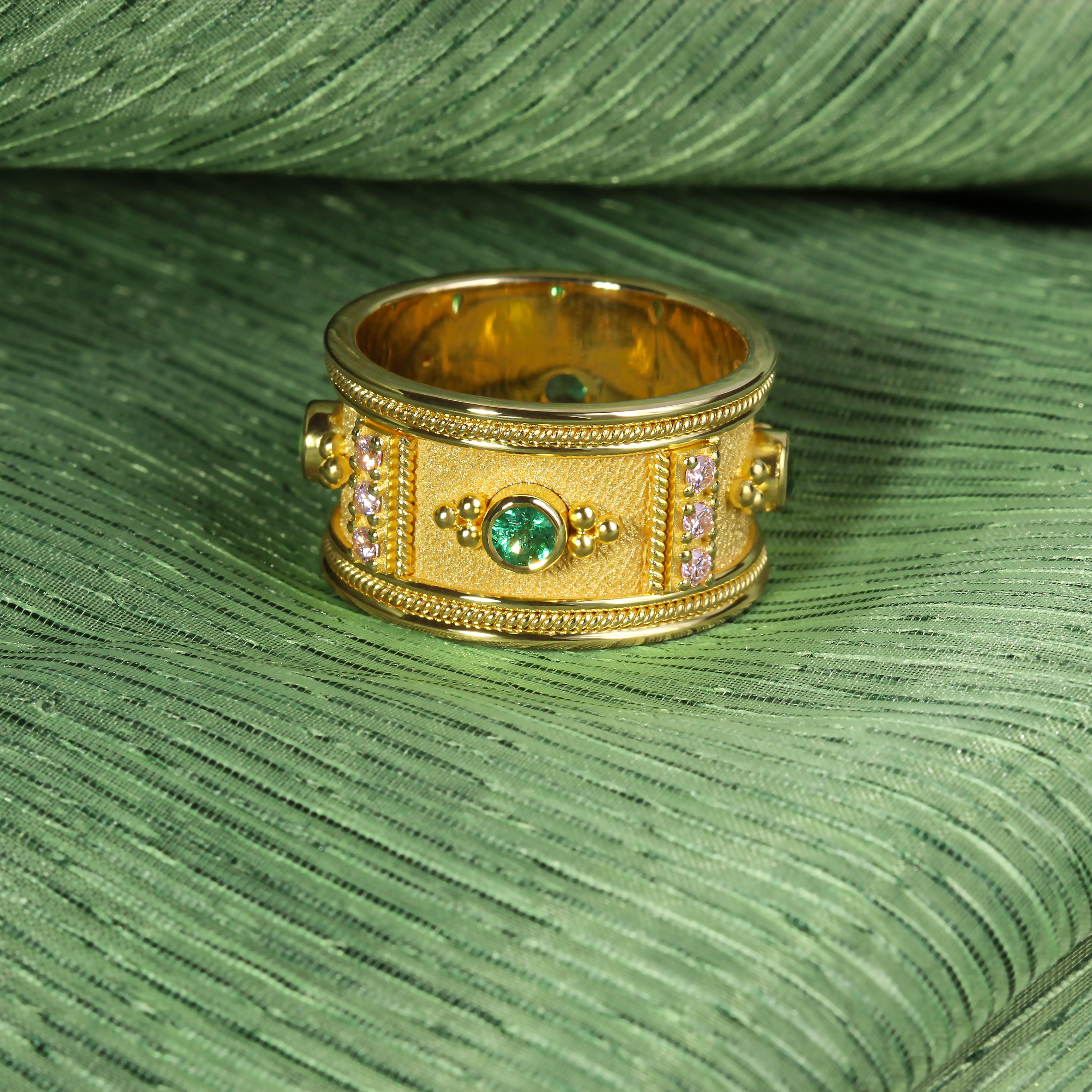 Gold Ring with Emeralds and Brilliance In New Condition For Sale In Athens, GR