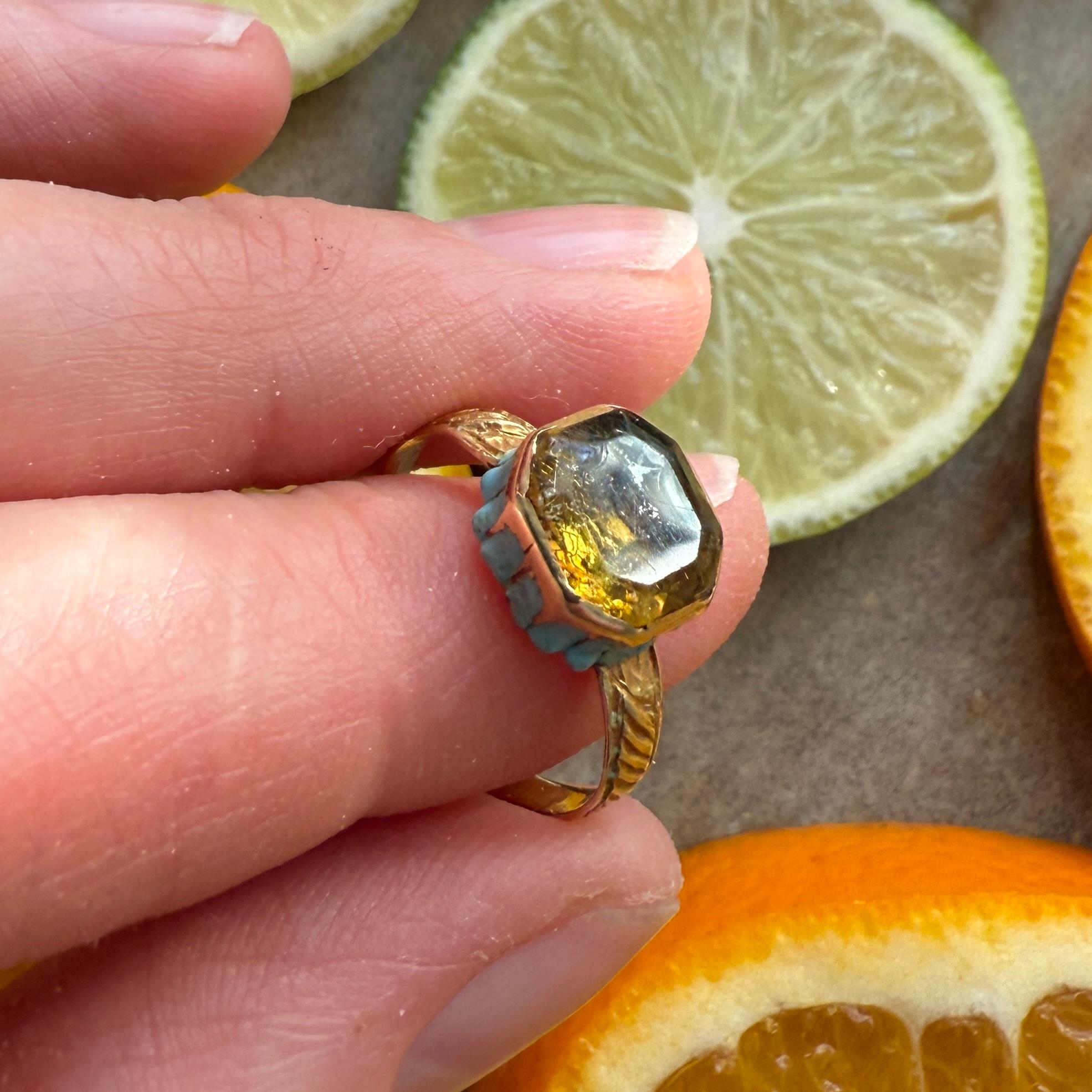 Gold Ring with Enamelled Bezel and Table-Cut Paste. England, mid-17th century. im Angebot 1