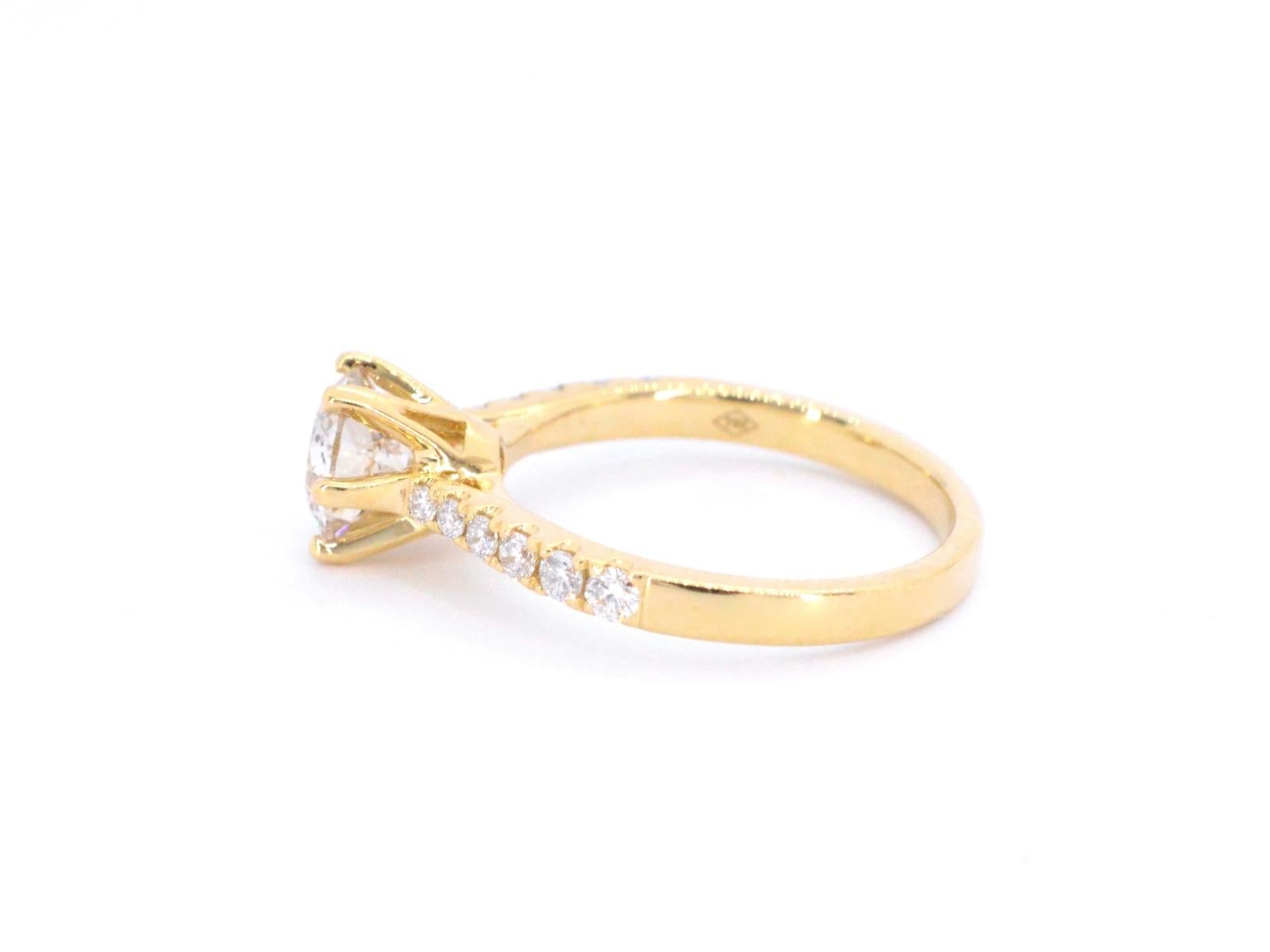 Goldring aus Gold mit einem großen Diamanten im Zustand „Hervorragend“ im Angebot in AMSTELVEEN, NH