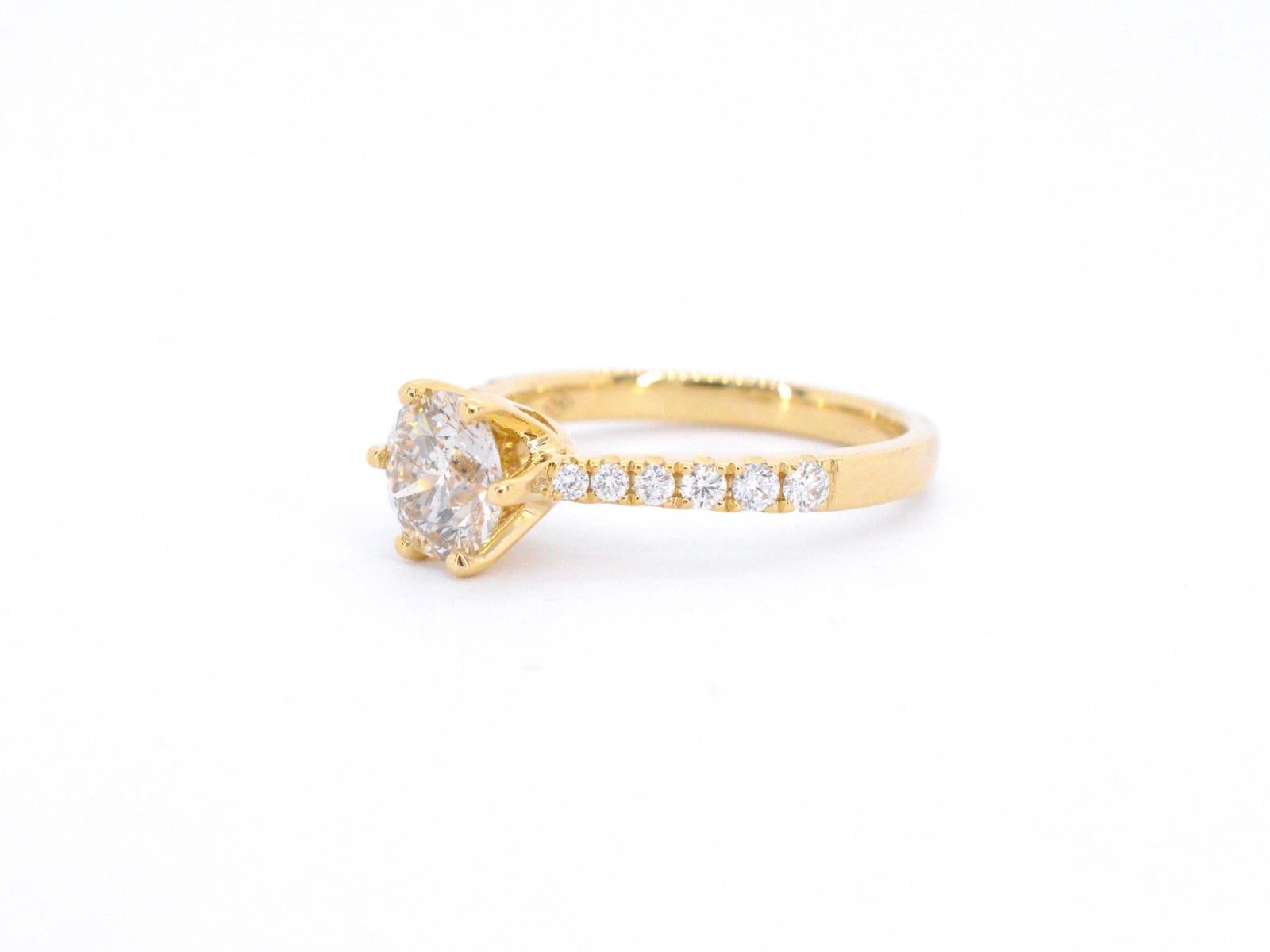 Gold Ring with One Large Diamond For Sale 2