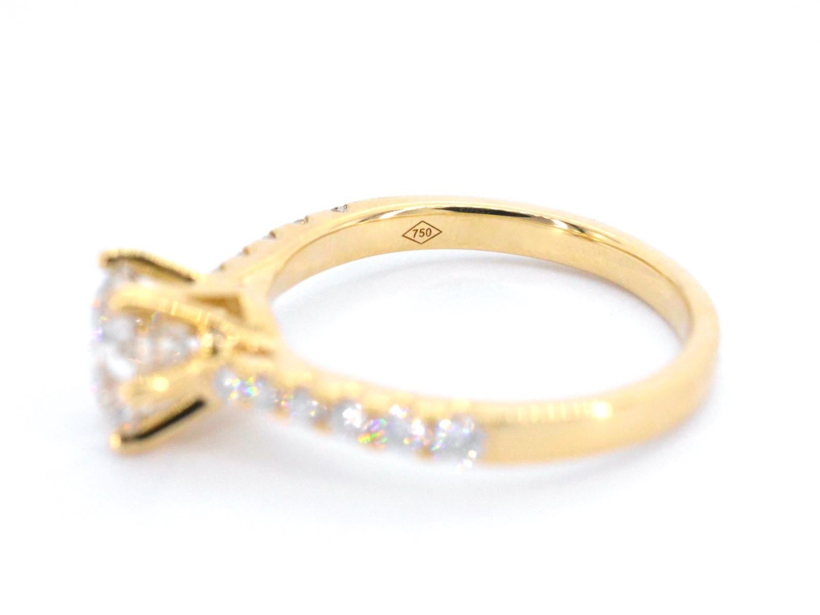 Gold Ring with One Large Diamond For Sale 3