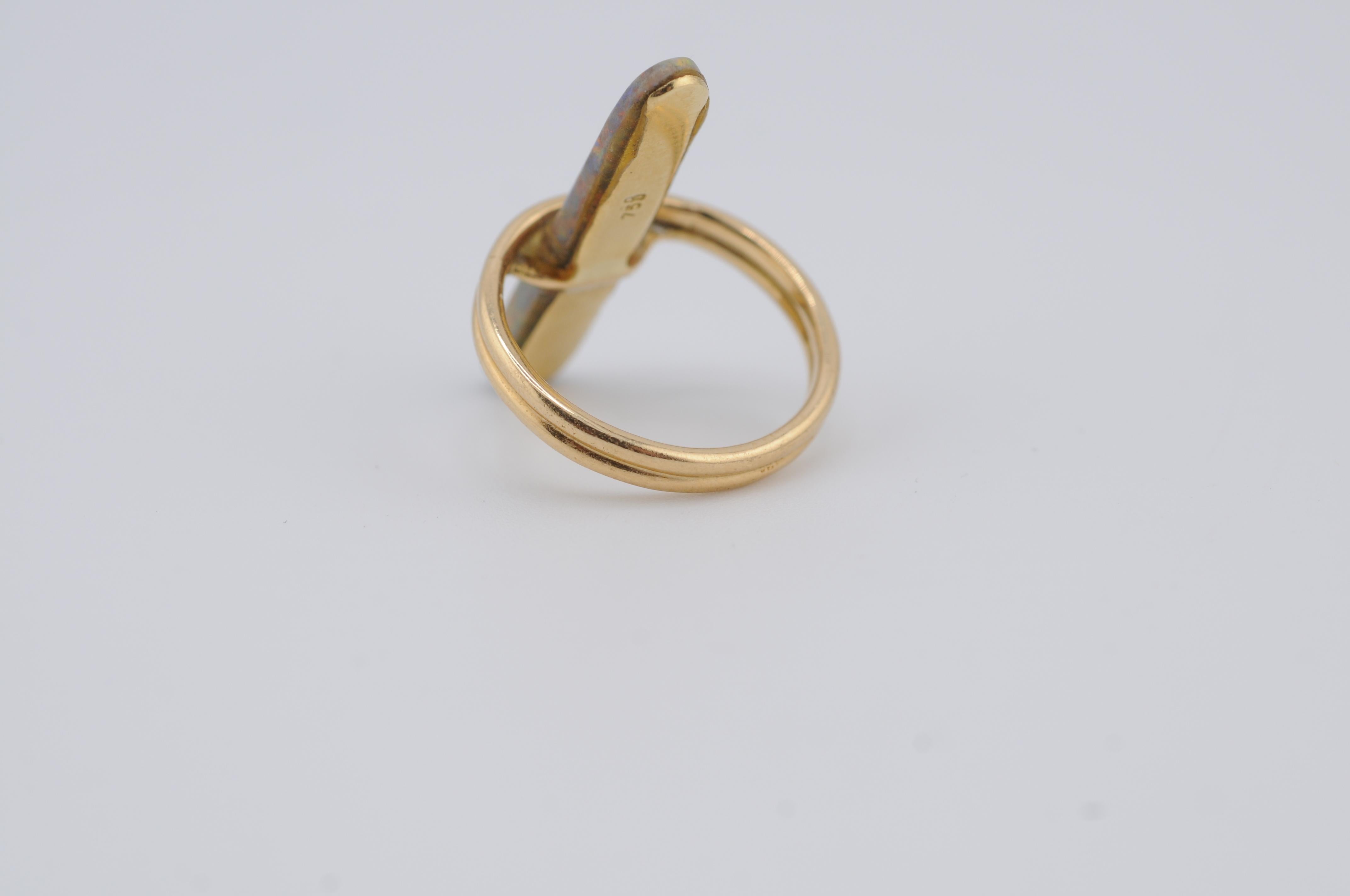 Anello in oro con opale rettangolare 18k YG in vendita 4
