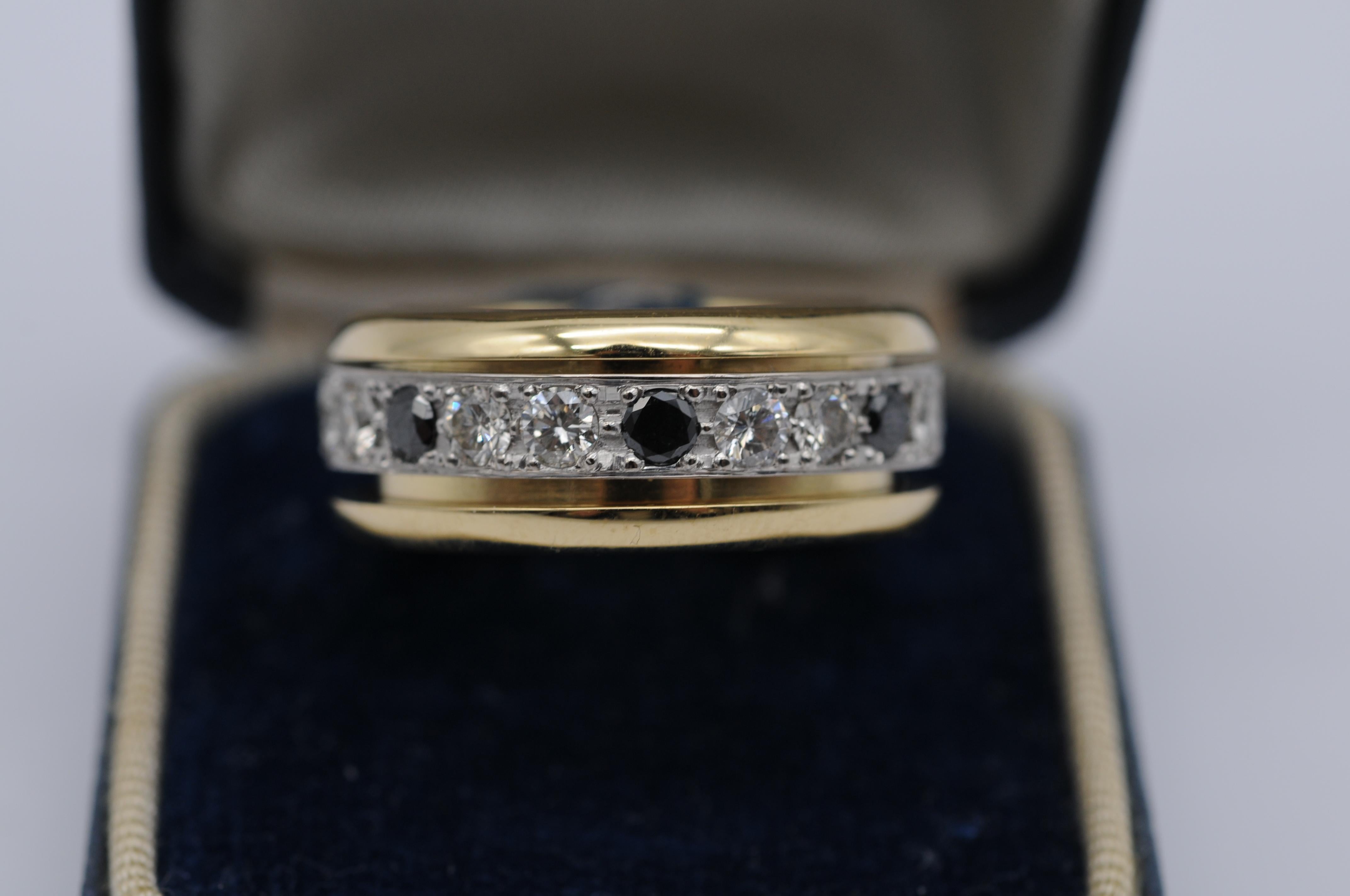 Aesthetic Movement Gold Ring with Rotatable White Gold Band and Black & White Diamonds For Sale