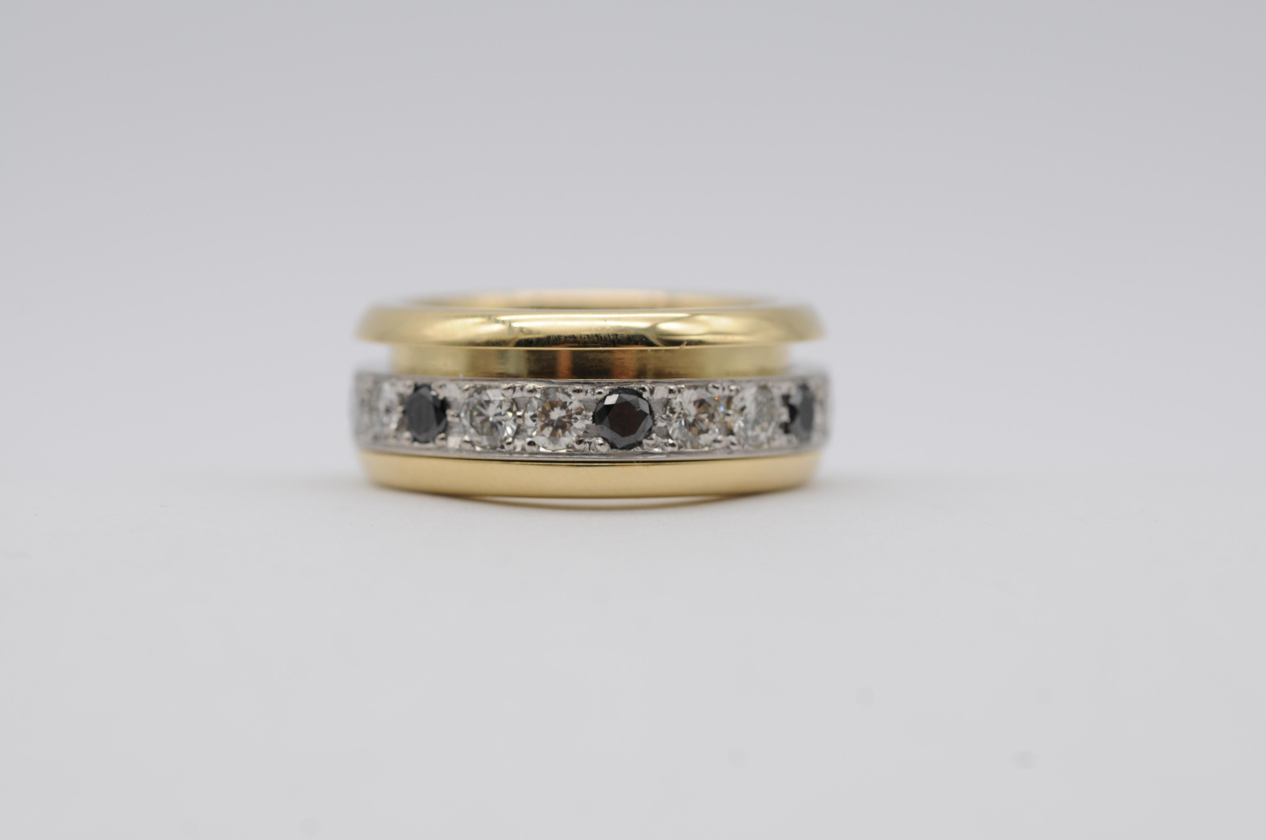 Women's or Men's Gold Ring with Rotatable White Gold Band and Black & White Diamonds For Sale