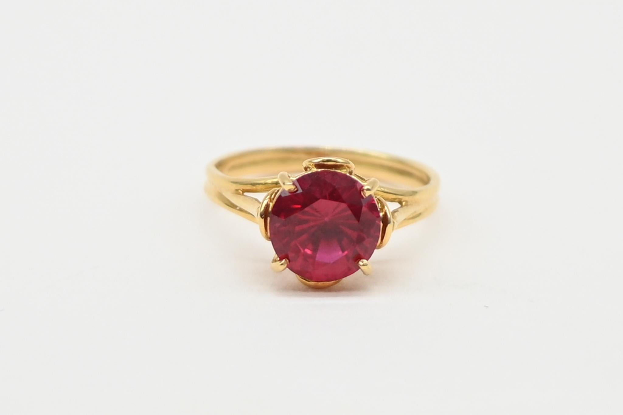 Gold Ring with Rubellite Solitaire For Sale 3