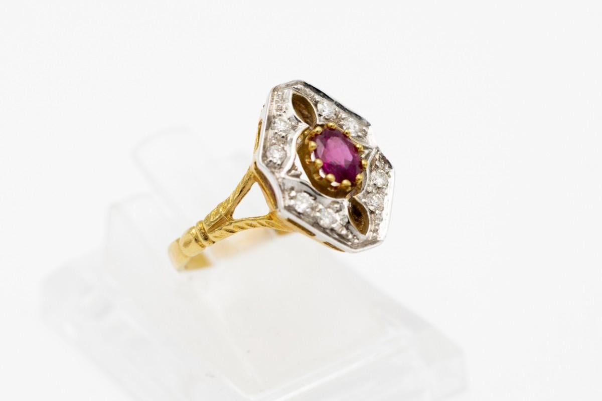Gold ring with ruby and diamonds, mid 20th century. 5
