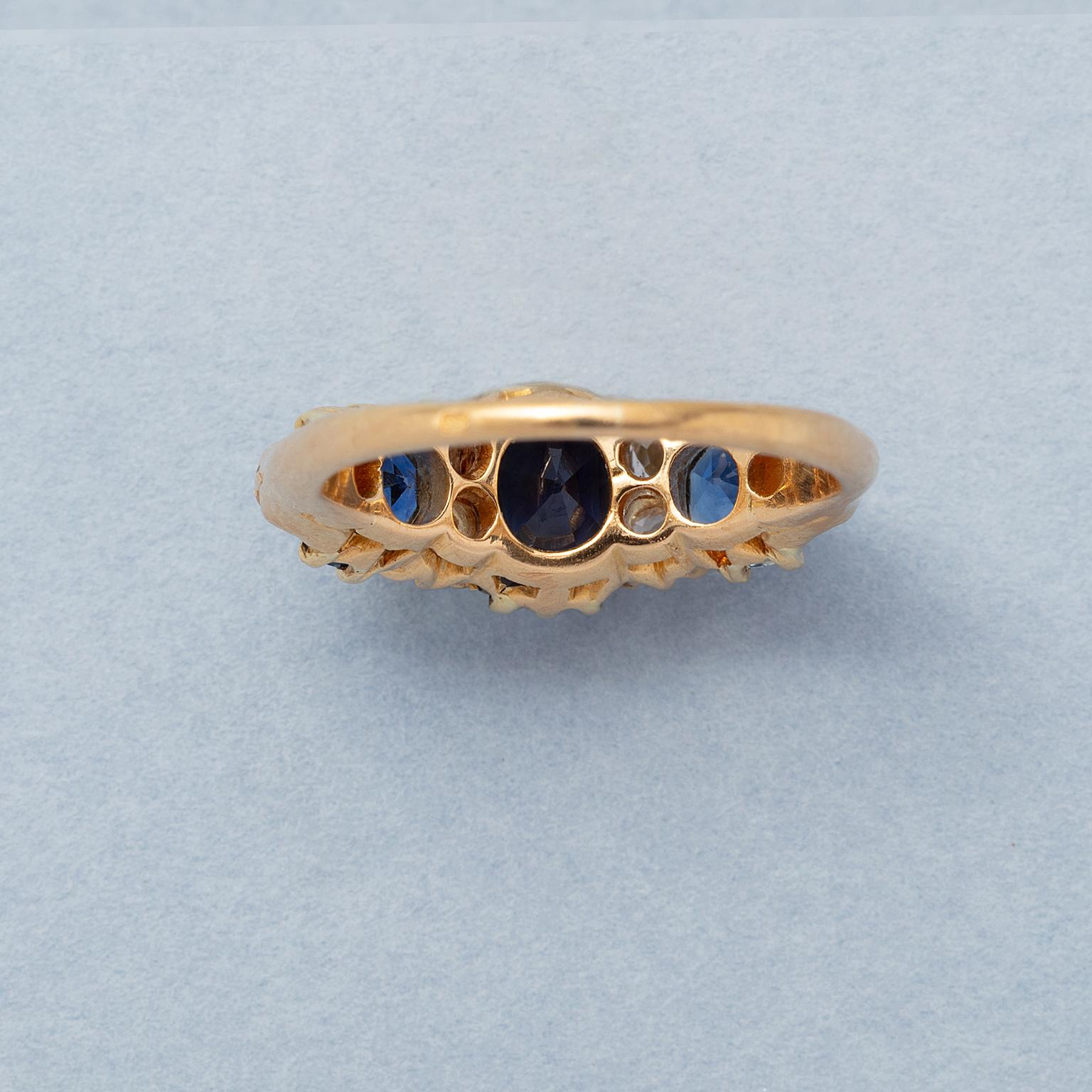 Antique Cushion Cut Gold ring with sapphire and diamond For Sale