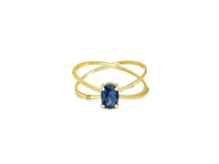 Gold Ring with Sapphire and Diamonds. Blue sapphire ring